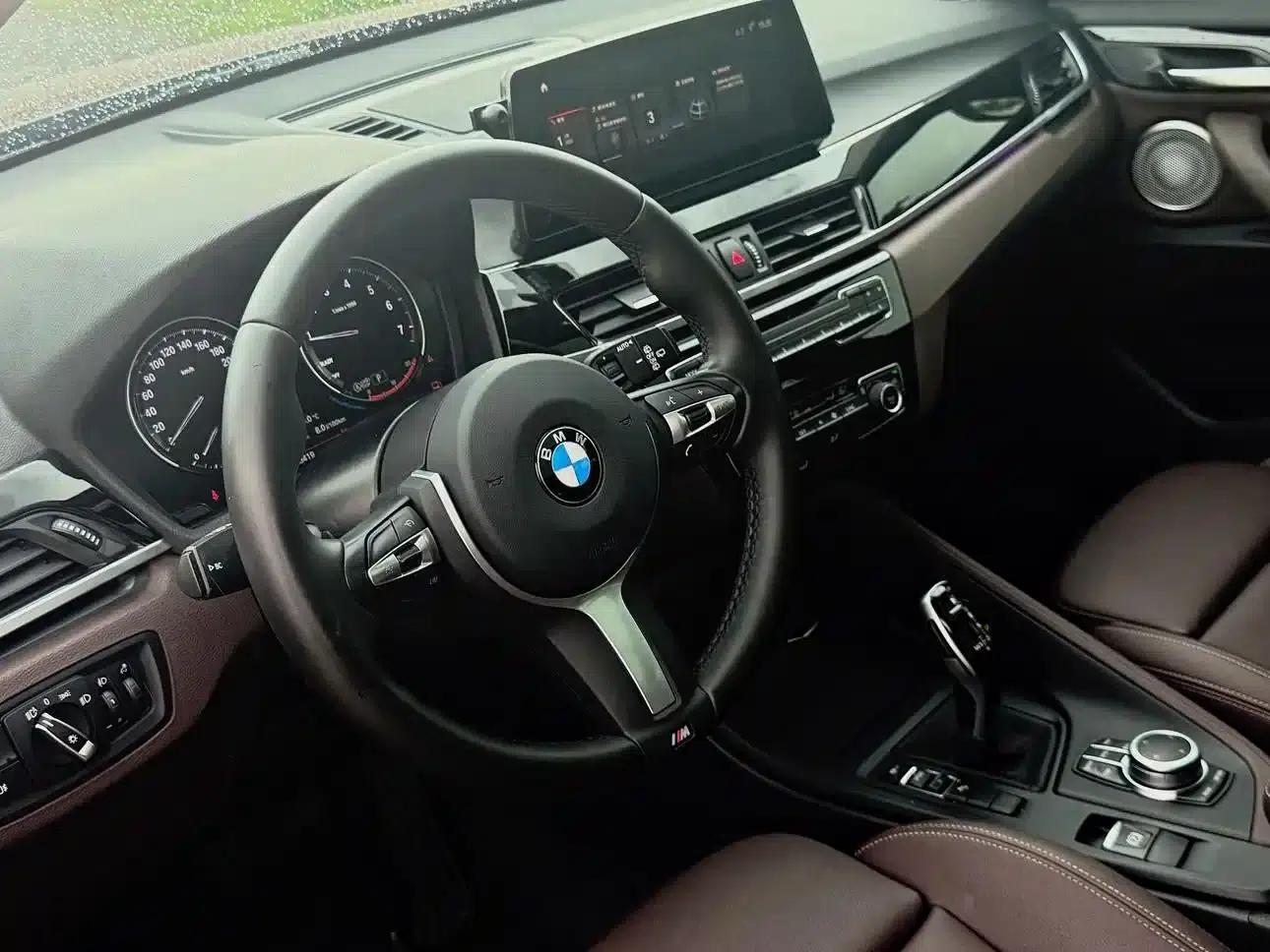 BMW X1 2021 sDrive25Li Leading Edition — миниатюра 18