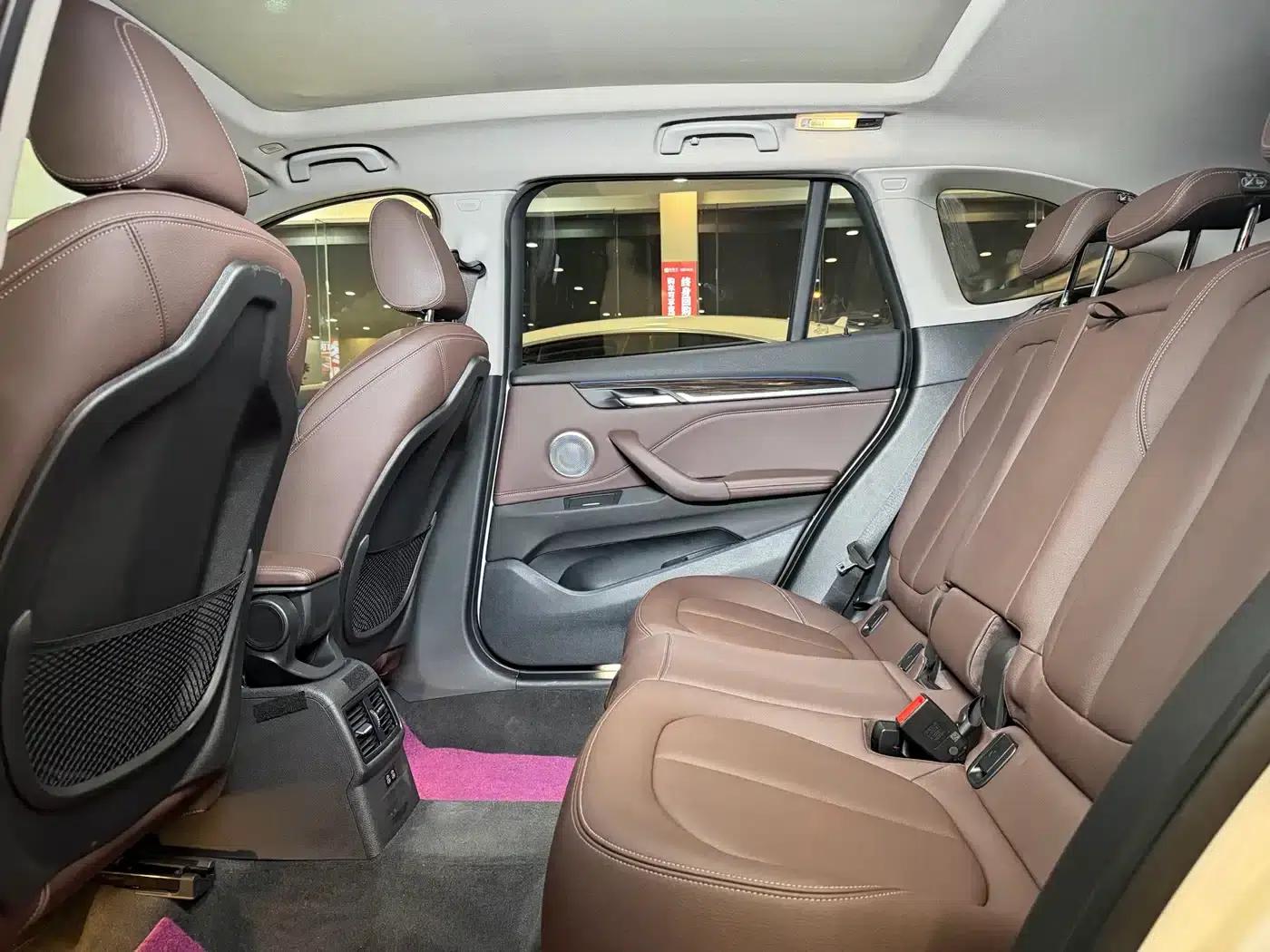 BMW X1 2021 xDrive25Li Premium — миниатюра 11