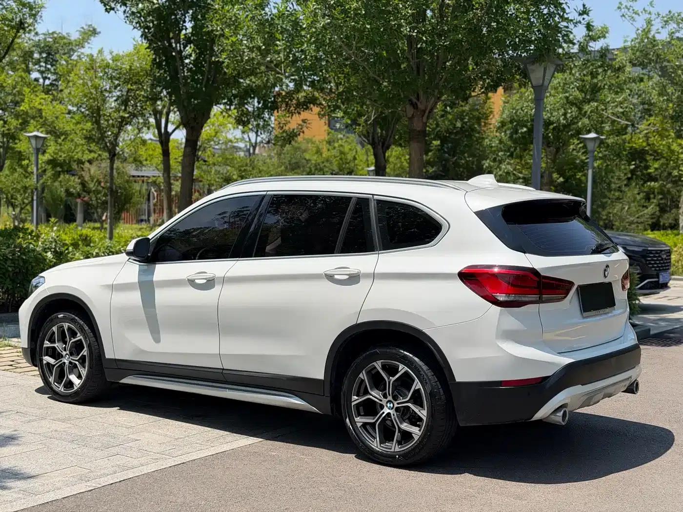 BMW X1 2020 sDrive20Li Premium — миниатюра 20
