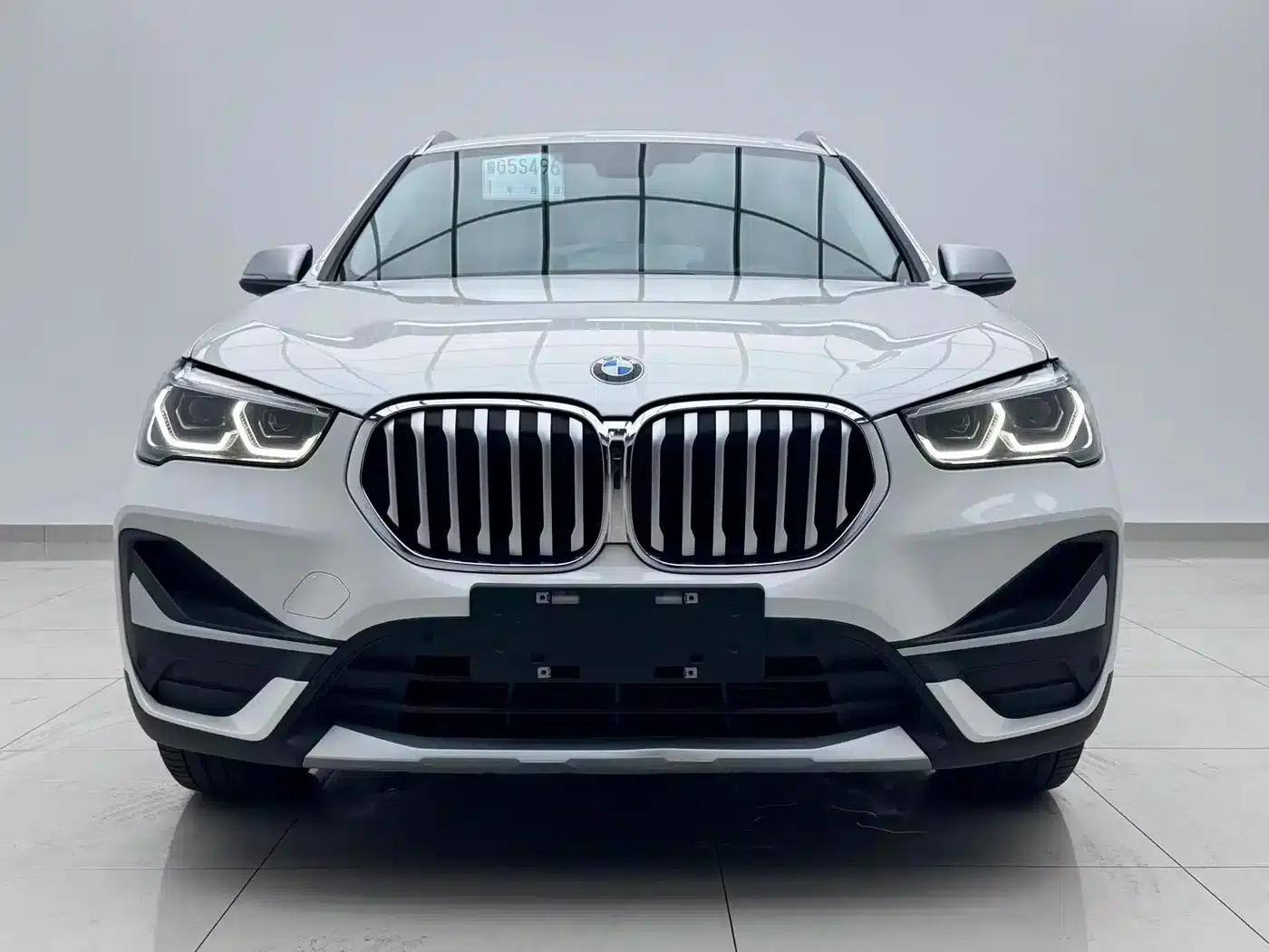 BMW X1 2022 sDrive20Li Premium — миниатюра 2