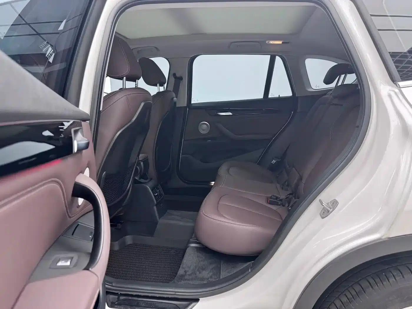 BMW X1 2022 sDrive20Li Premium — миниатюра 13