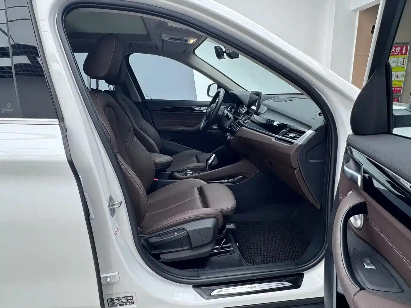 BMW X1 2022 sDrive20Li Premium — миниатюра 19
