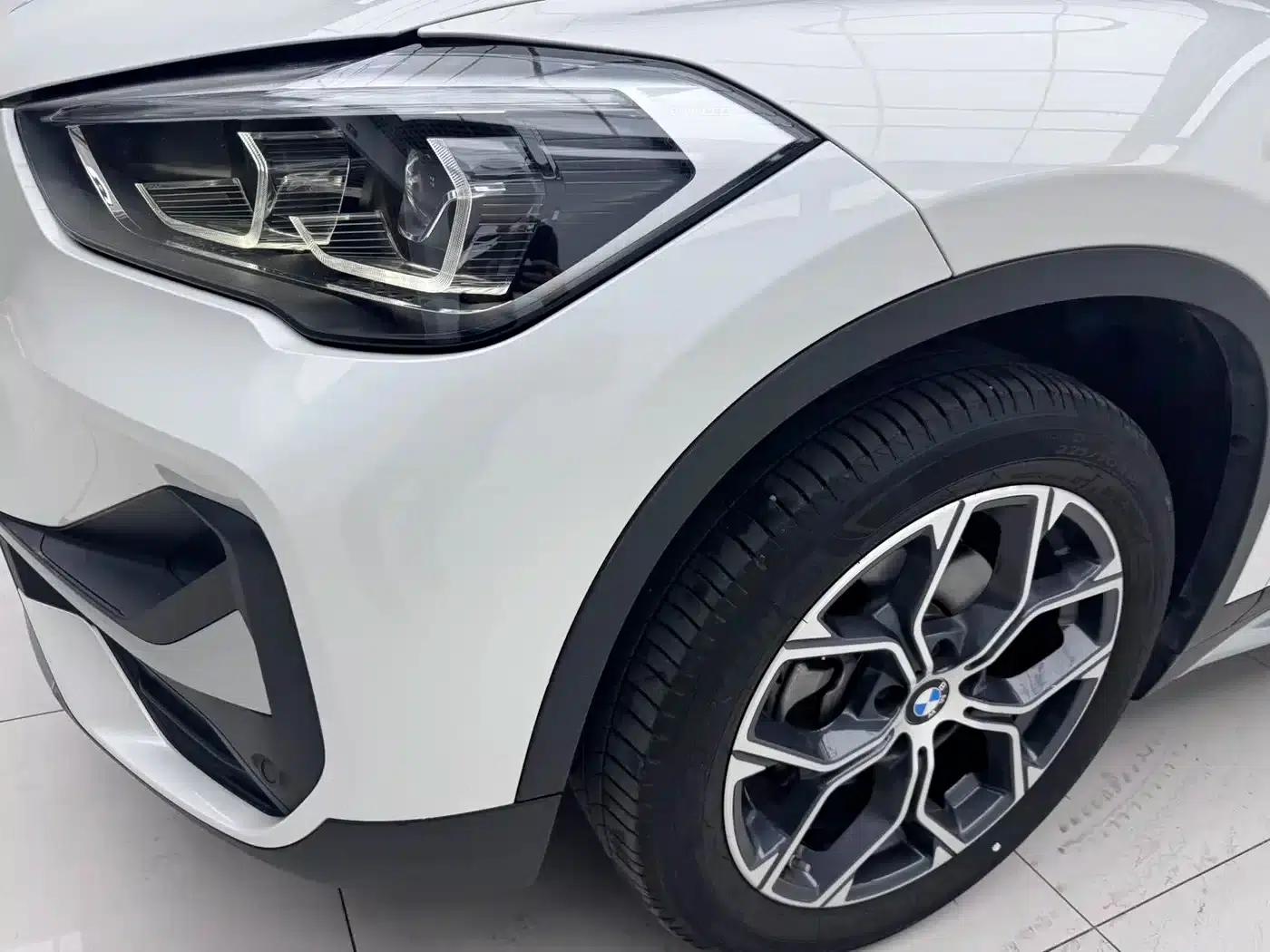 BMW X1 2022 sDrive20Li Premium — миниатюра 4