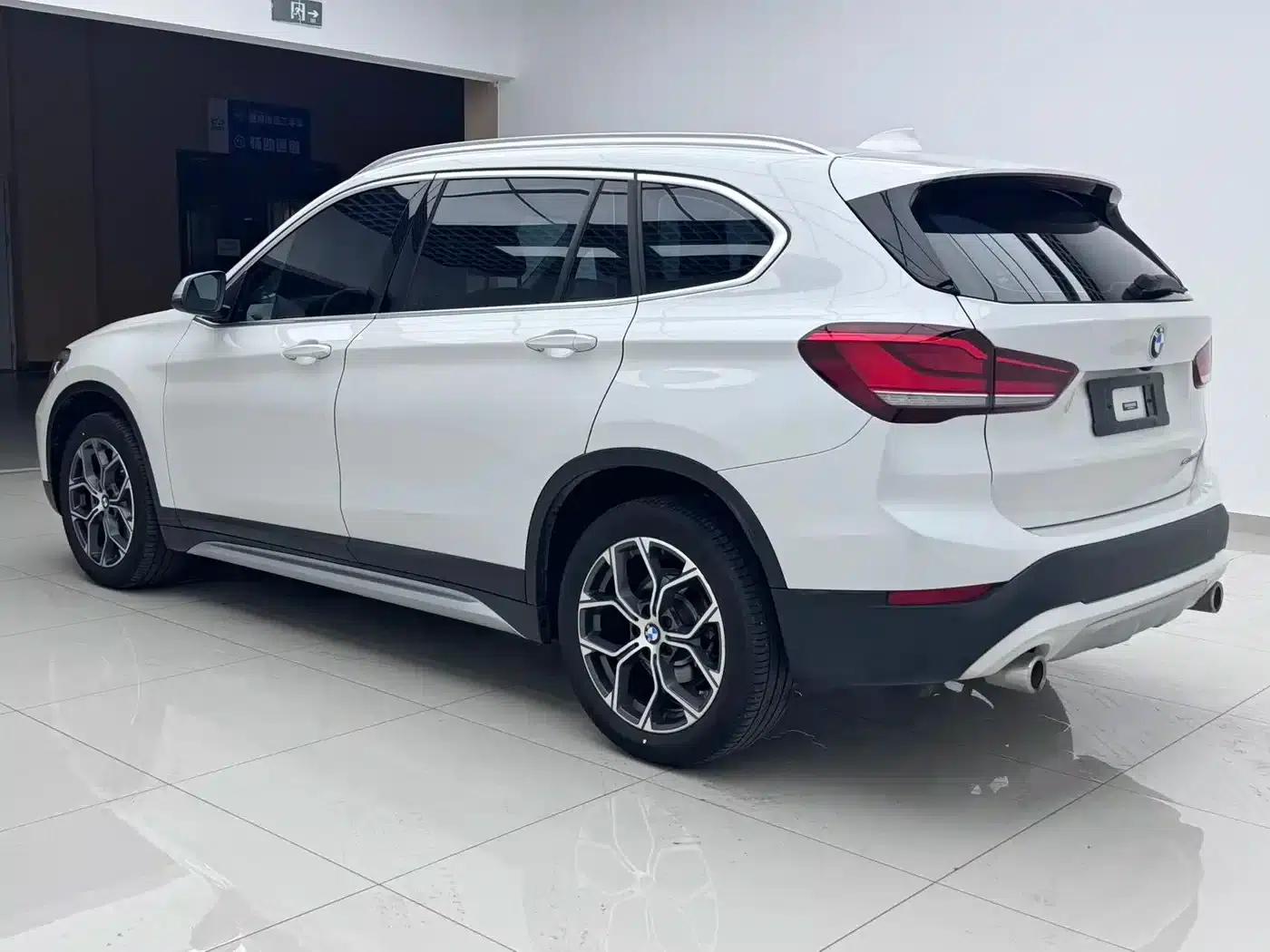 BMW X1 2022 sDrive20Li Premium — миниатюра 5