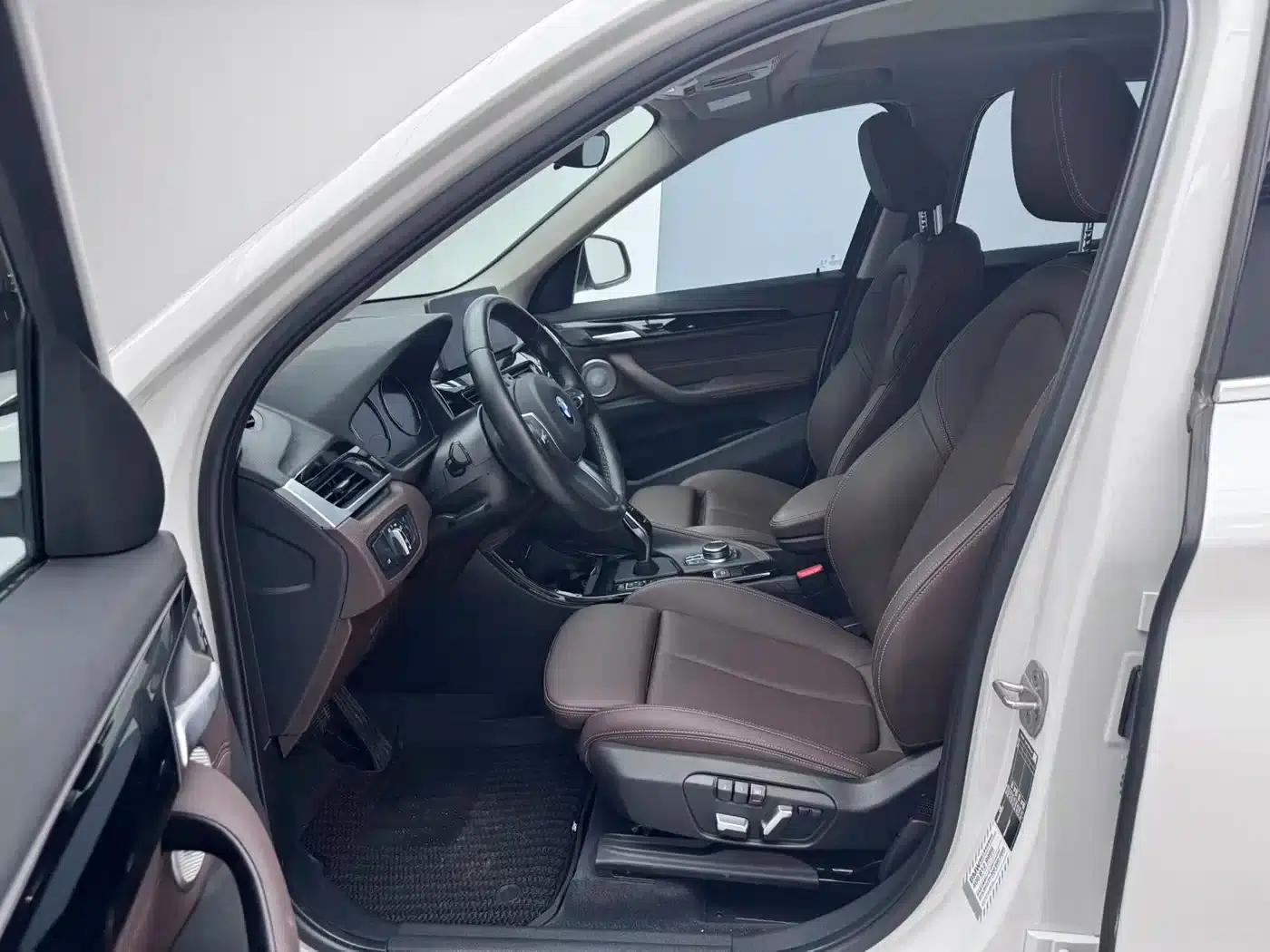 BMW X1 2022 sDrive20Li Premium — миниатюра 10