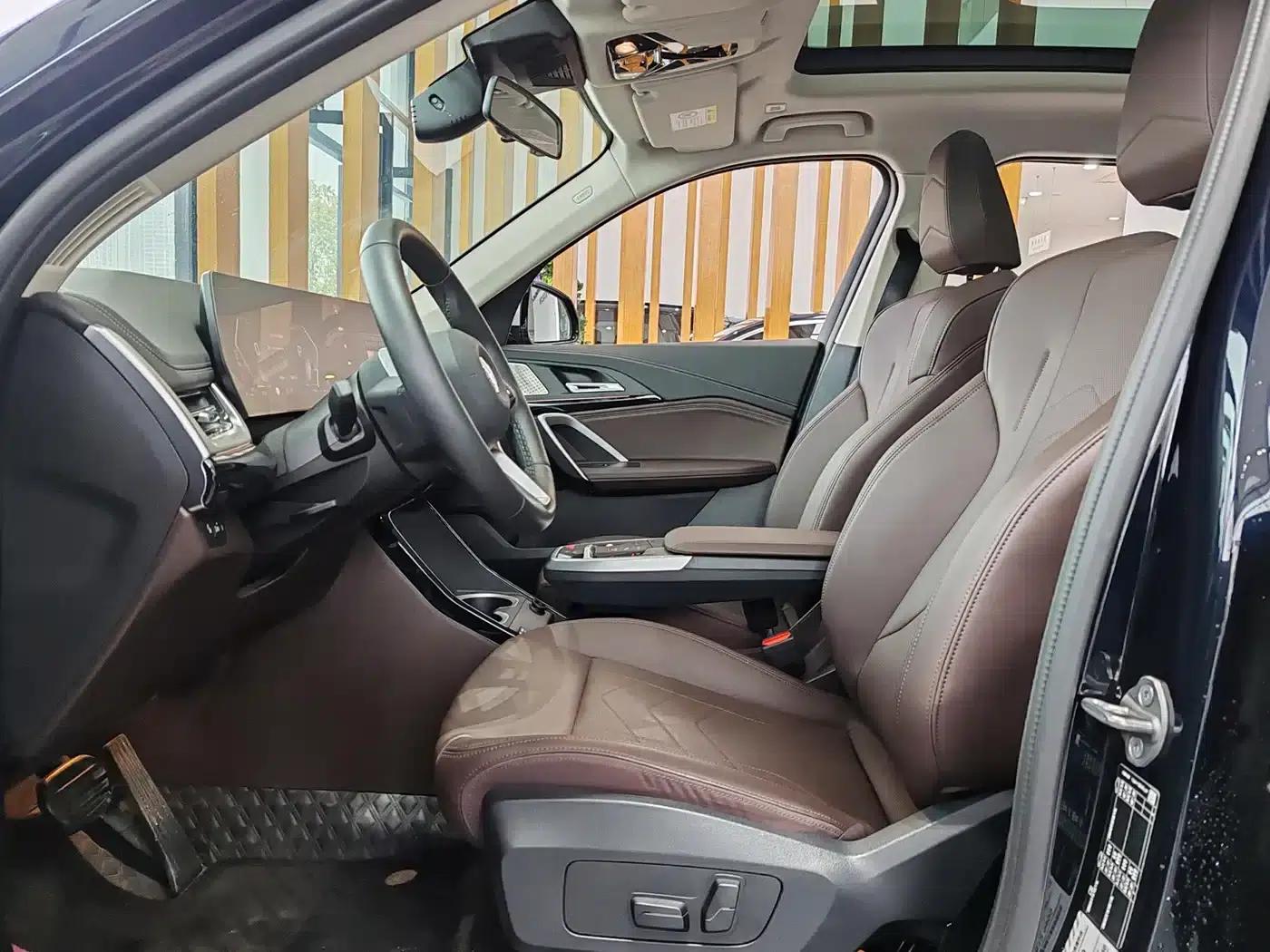 2024 BMW X1 sDrive25Li X Design Package — миниатюра 5