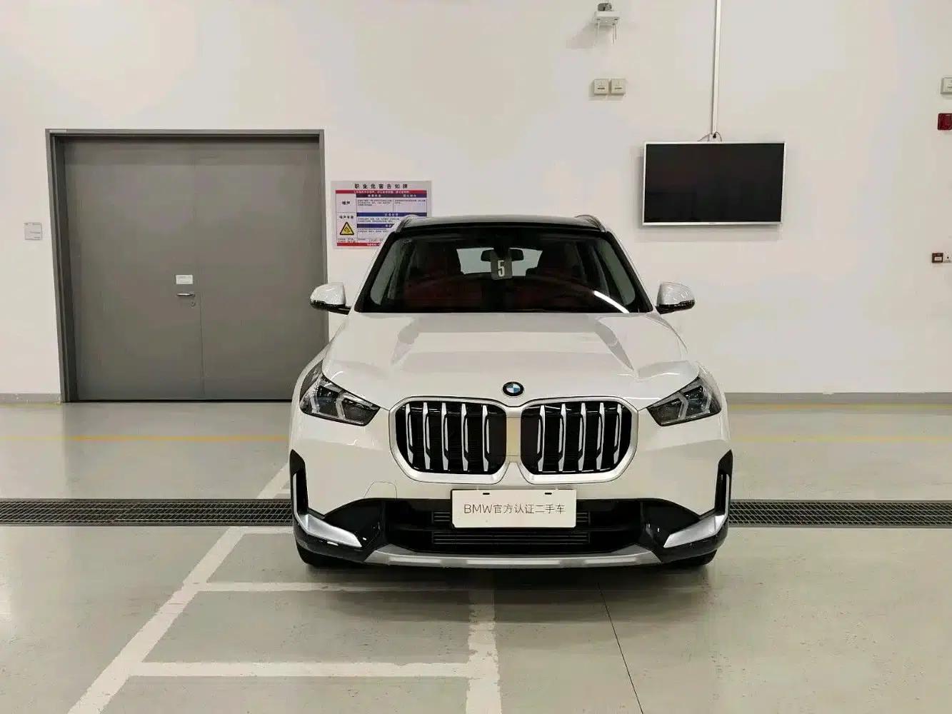 BMW X1 2025 sDrive25Li X Design Package — миниатюра 2