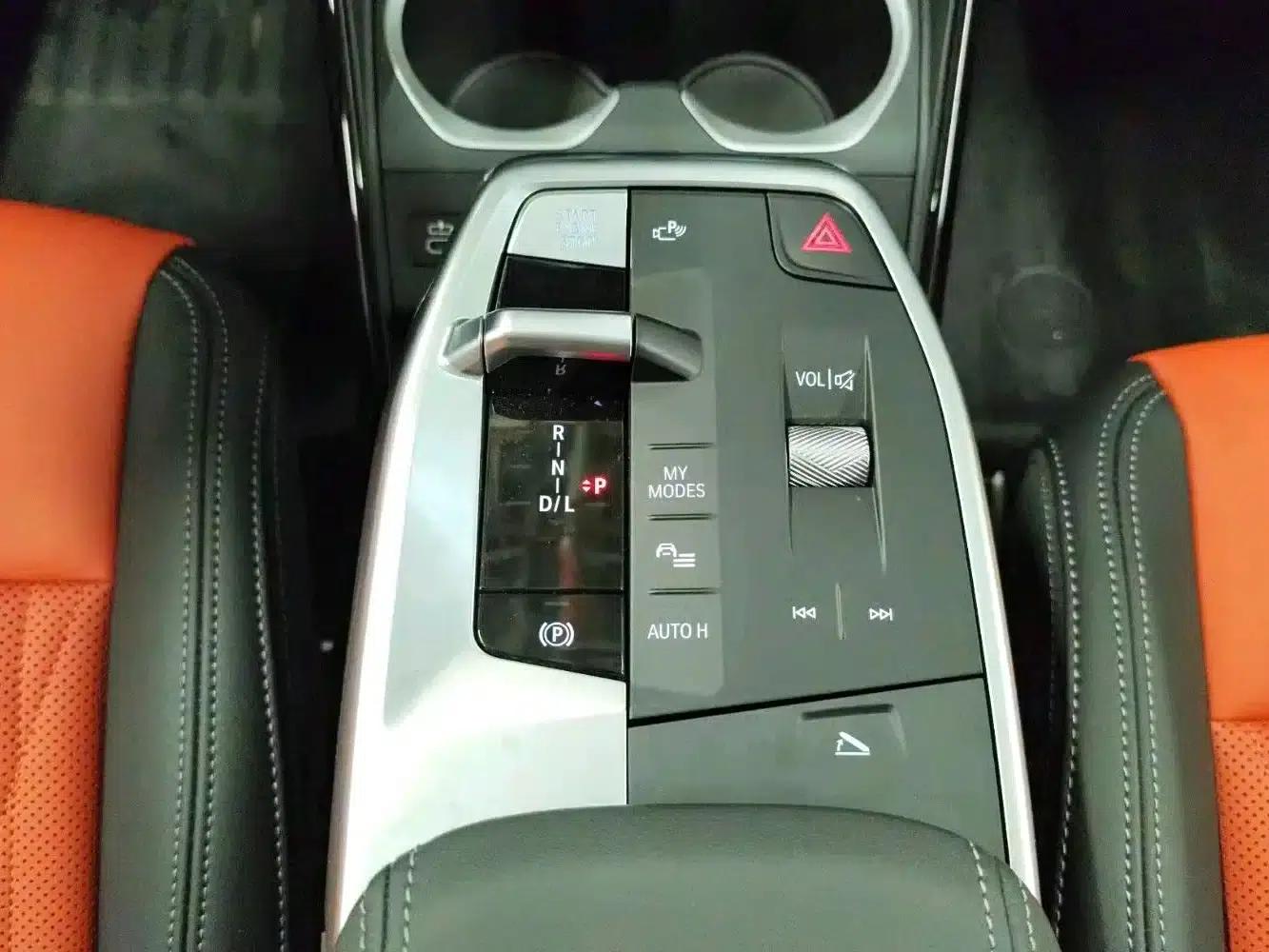 BMW X1 2025 sDrive25Li X Design Package — миниатюра 13