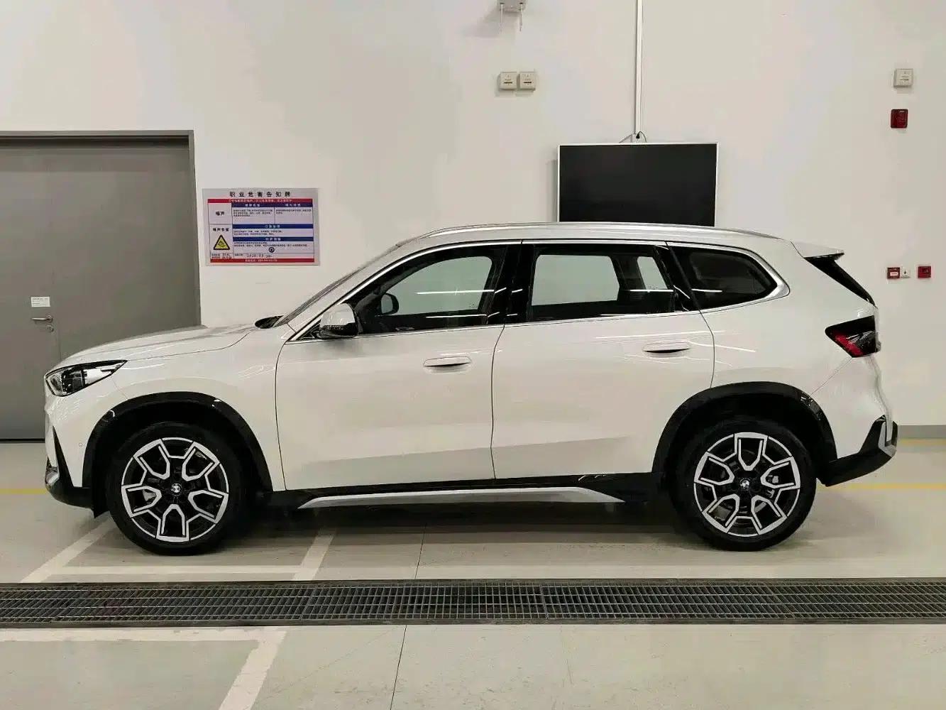 BMW X1 2025 sDrive25Li X Design Package — миниатюра 3
