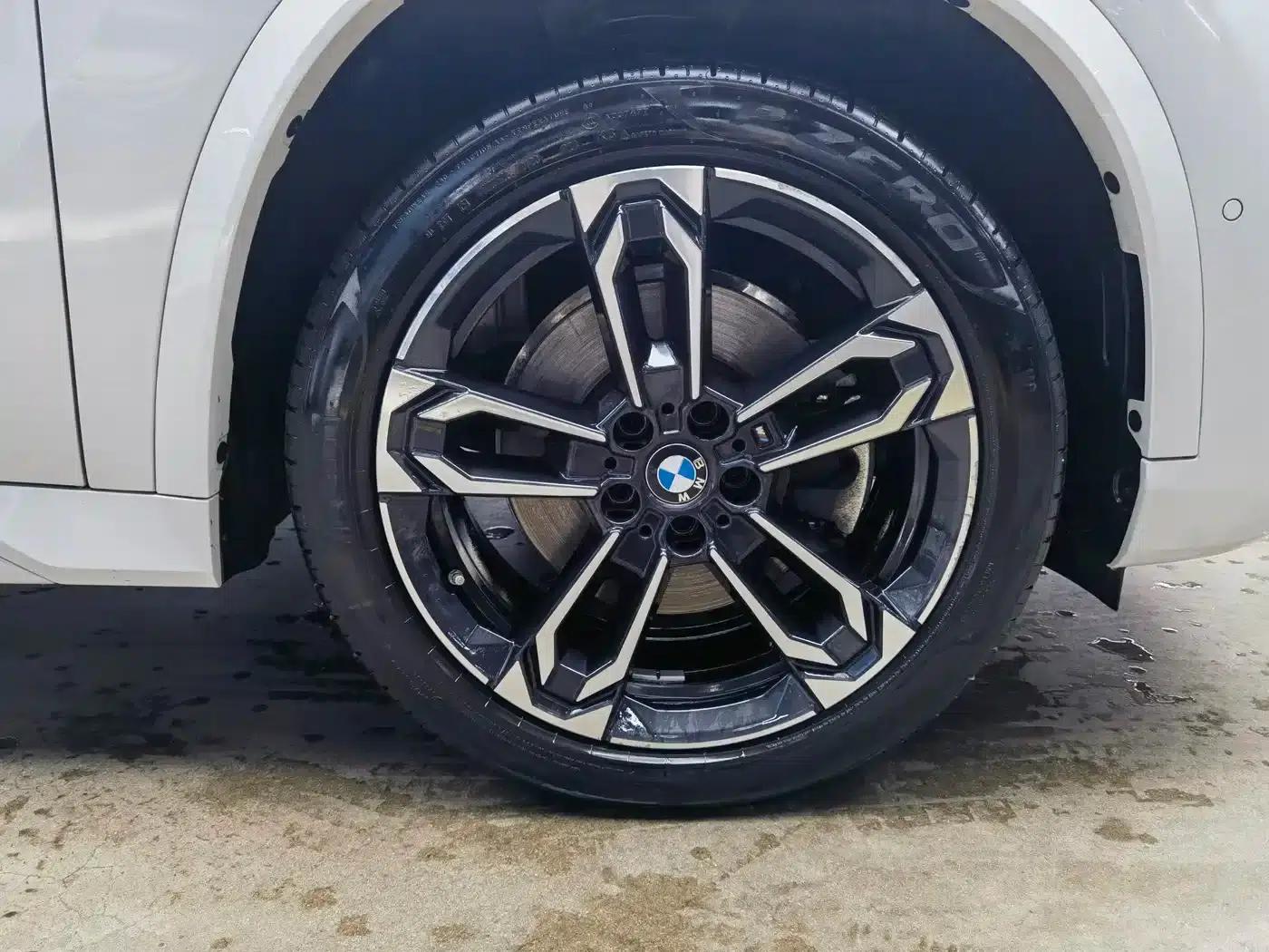 BMW X1 2023 sDrive25Li M Sport Package — миниатюра 17