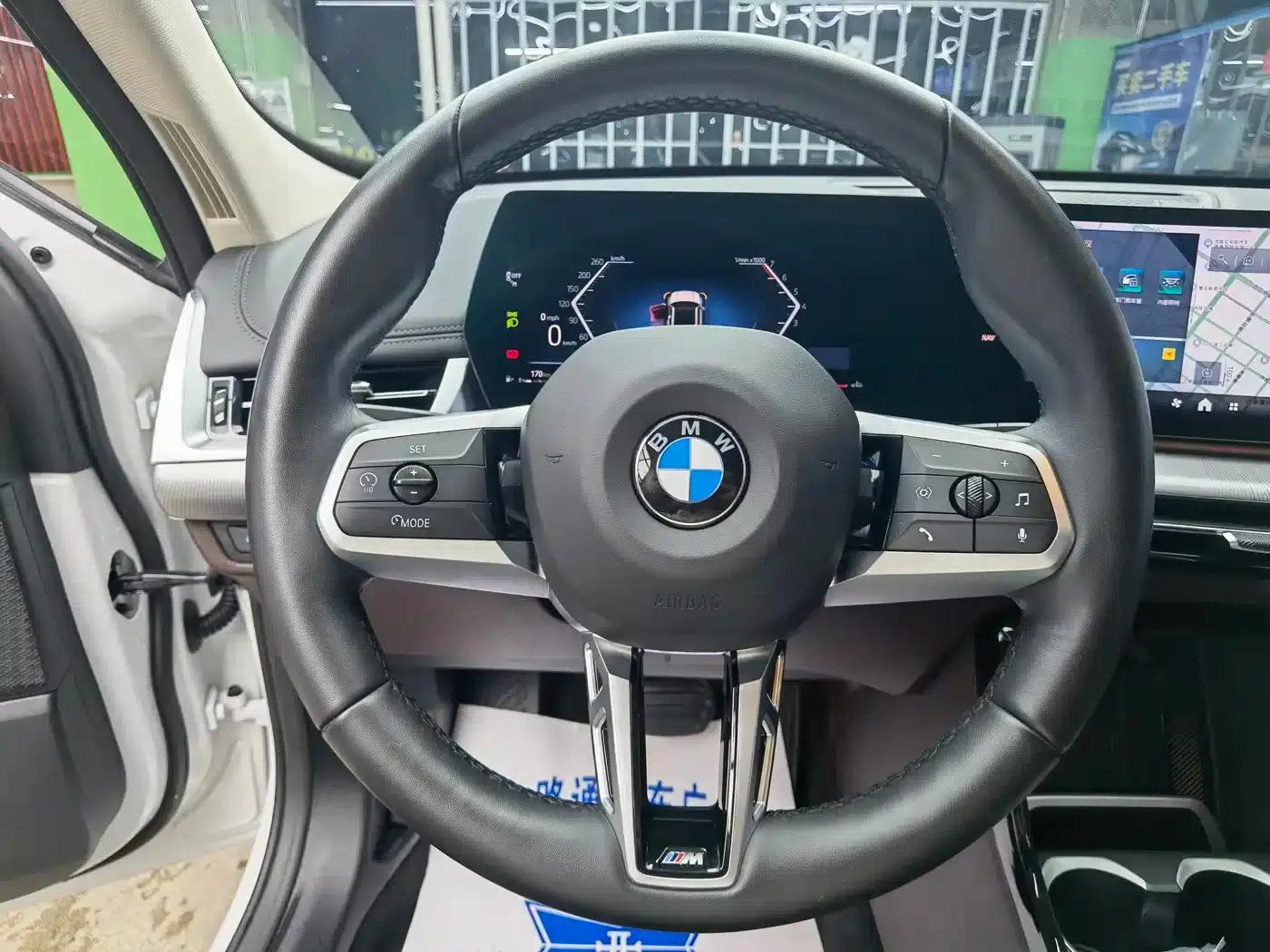 BMW X1 2023 sDrive25Li M Sport Package — миниатюра 10