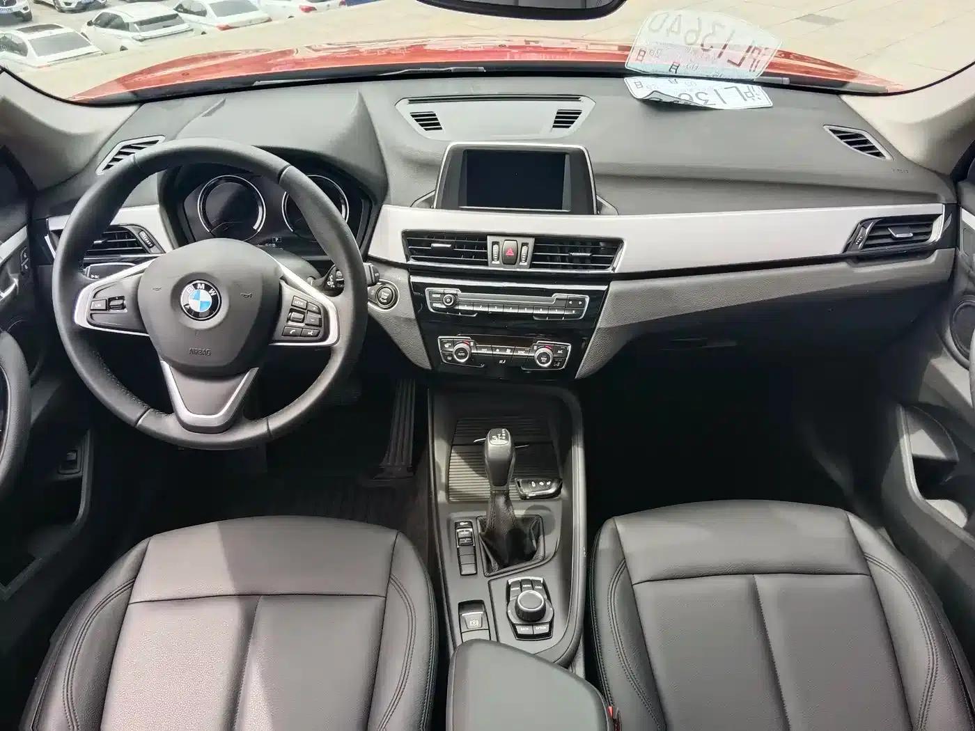 BMW X1 2019 sDrive18Li Fashion Edition — миниатюра 11