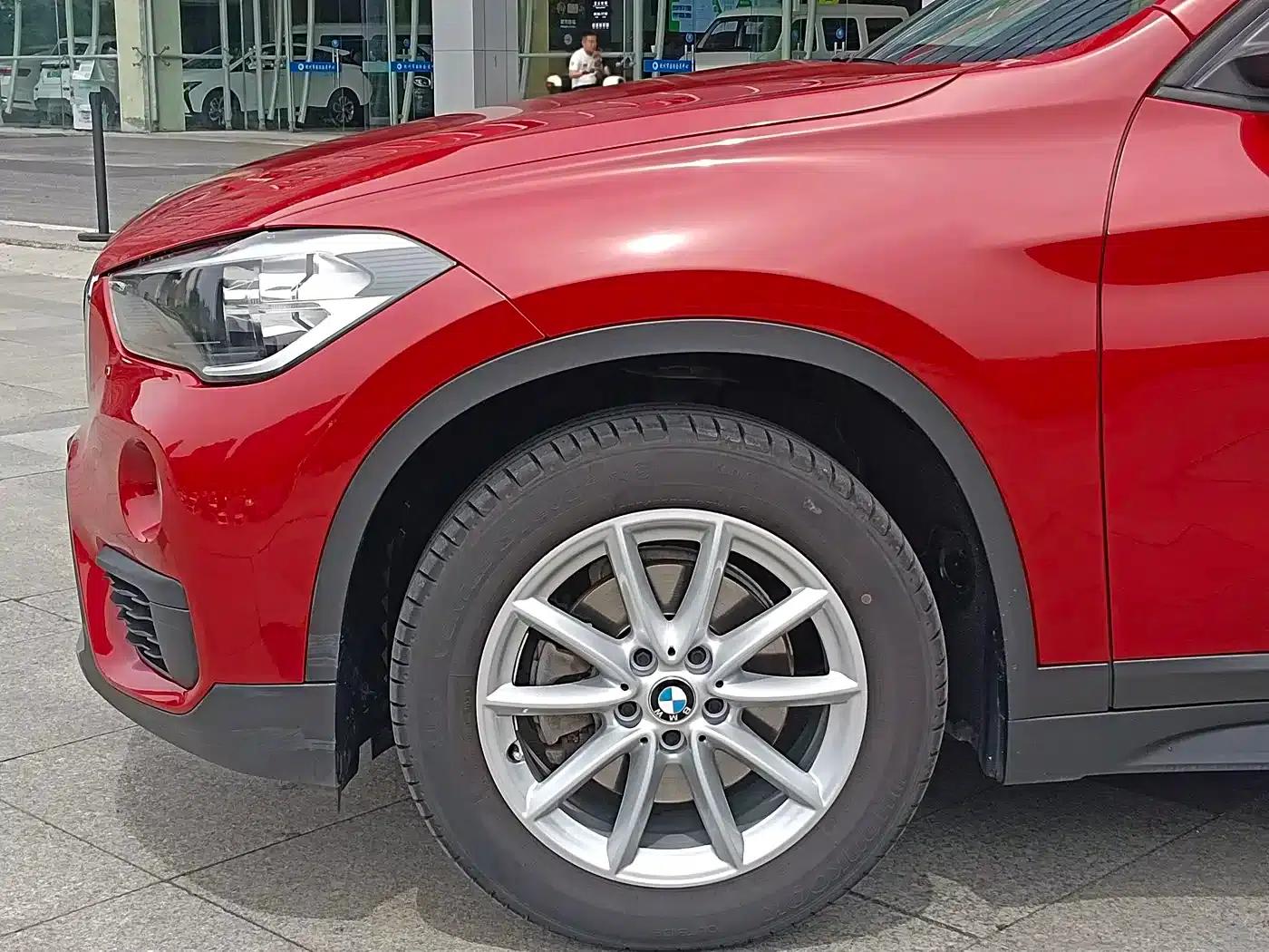 BMW X1 2019 sDrive18Li Fashion Edition — миниатюра 4