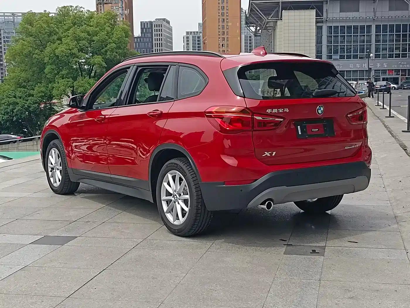 BMW X1 2019 sDrive18Li Fashion Edition — миниатюра 6