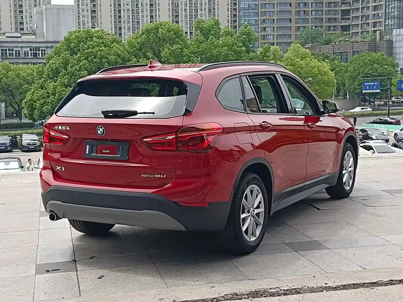 BMW X1 2019 sDrive18Li Fashion Edition — миниатюра 8