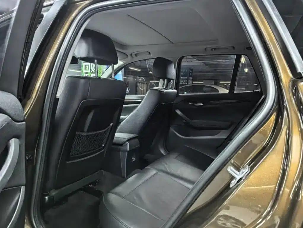 BMW X1 2013 xDrive20i X Design Package — миниатюра 3