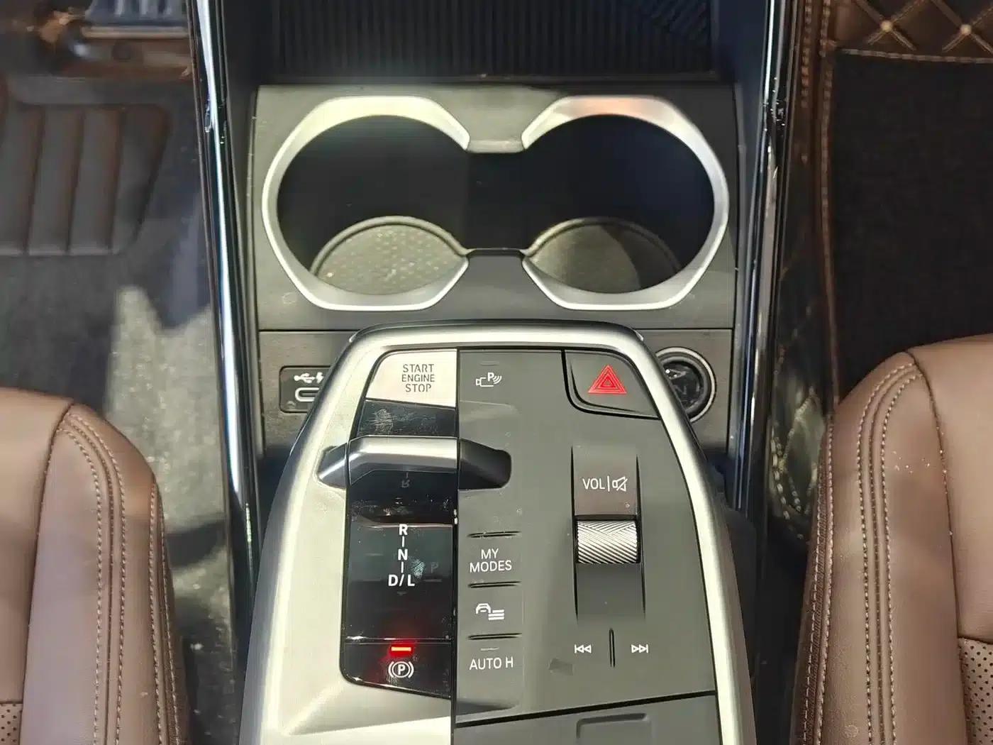 2023 BMW X1 sDrive20Li X Design Package — миниатюра 14