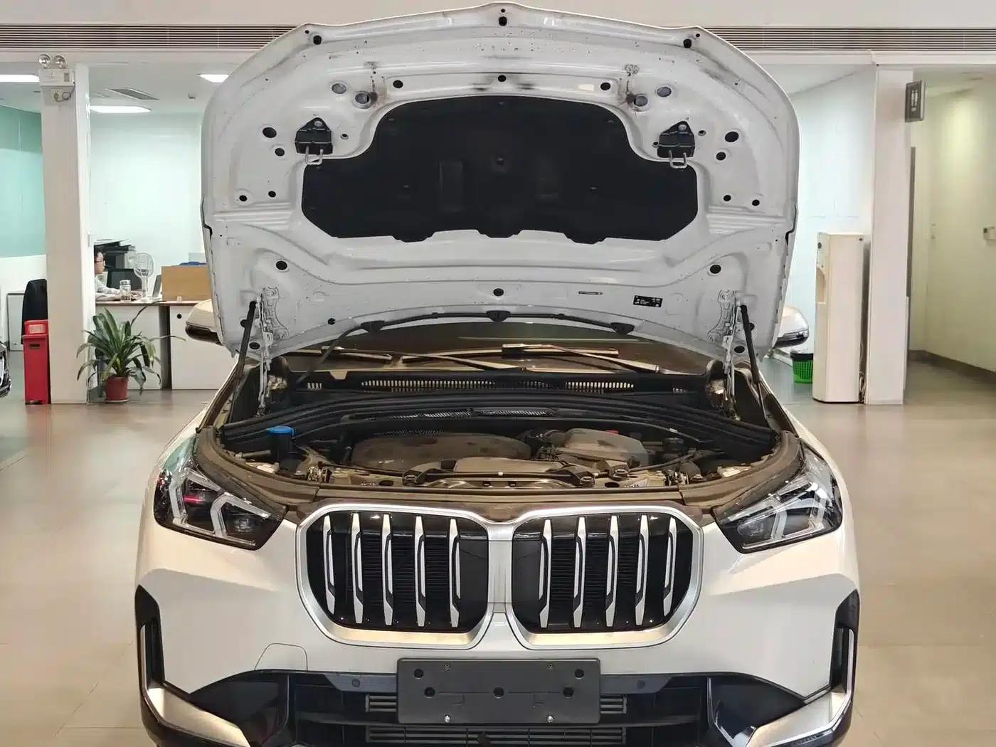 2023 BMW X1 sDrive20Li X Design Package — миниатюра 19