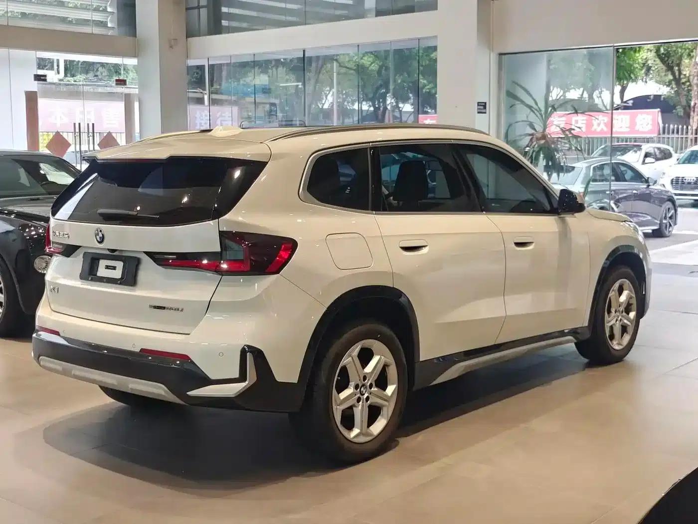 2023 BMW X1 sDrive20Li X Design Package — миниатюра 4