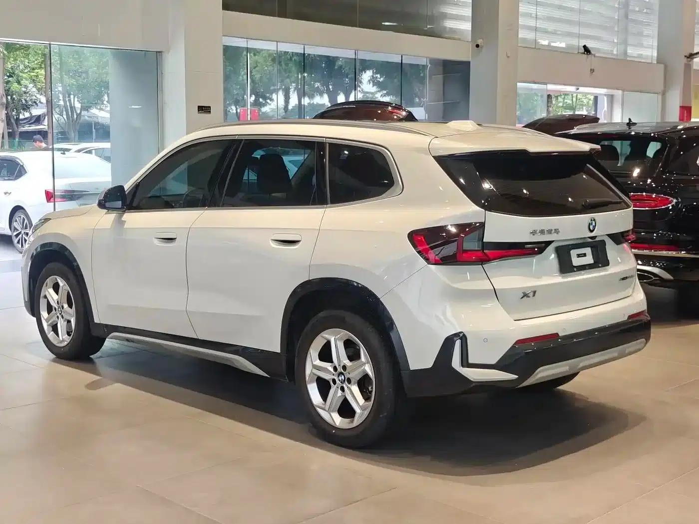 2023 BMW X1 sDrive20Li X Design Package — миниатюра 6