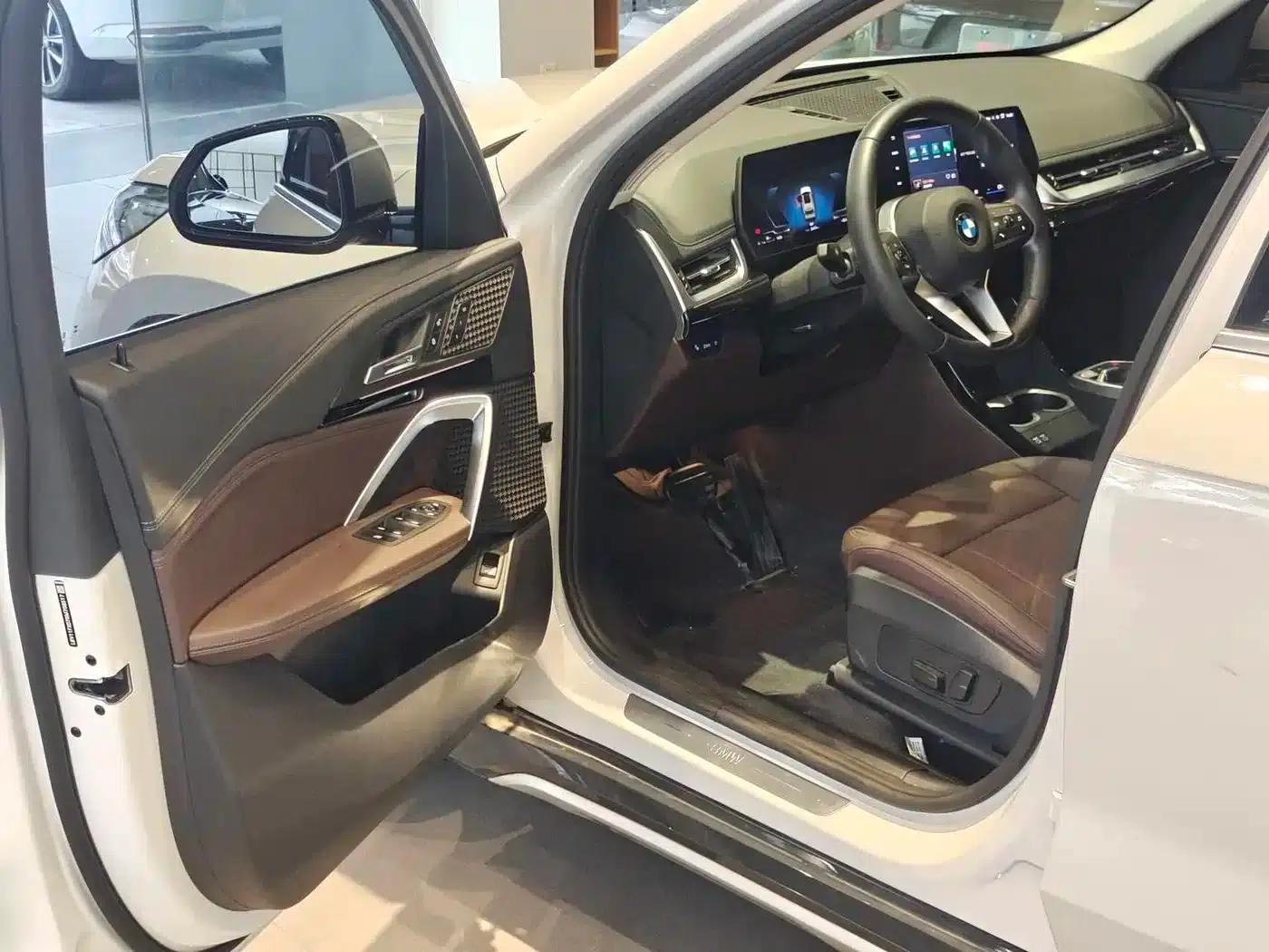 2023 BMW X1 sDrive20Li X Design Package — миниатюра 7