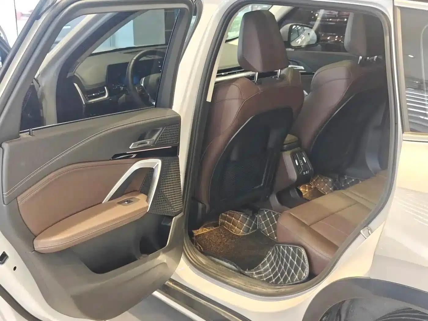 2023 BMW X1 sDrive20Li X Design Package — миниатюра 8