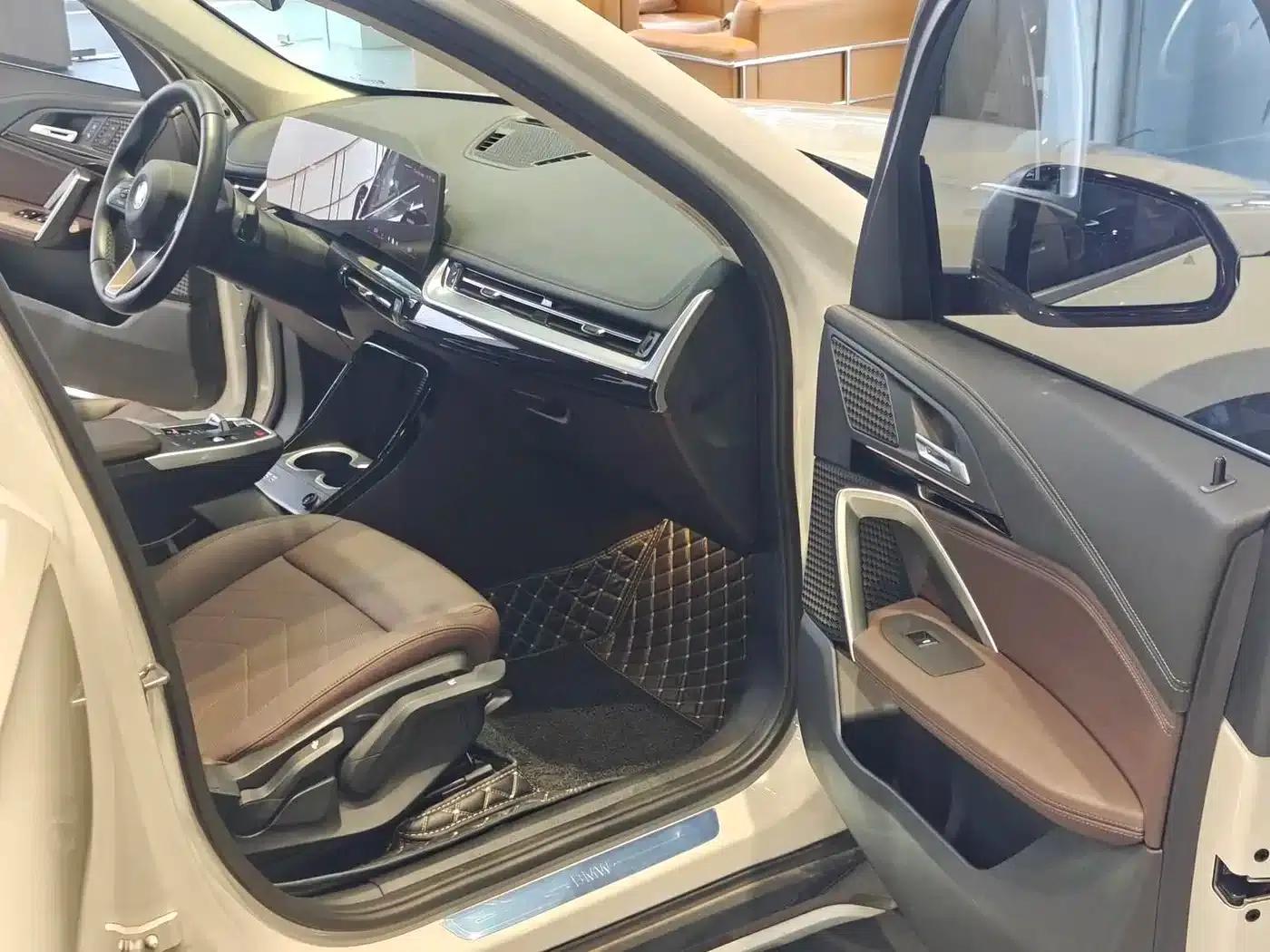 2023 BMW X1 sDrive20Li X Design Package — миниатюра 9