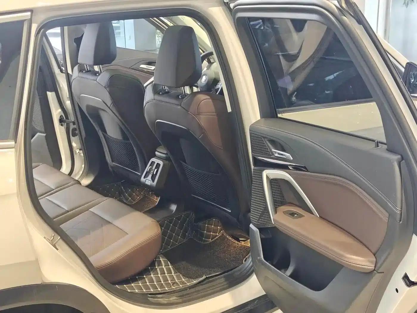 2023 BMW X1 sDrive20Li X Design Package — миниатюра 10