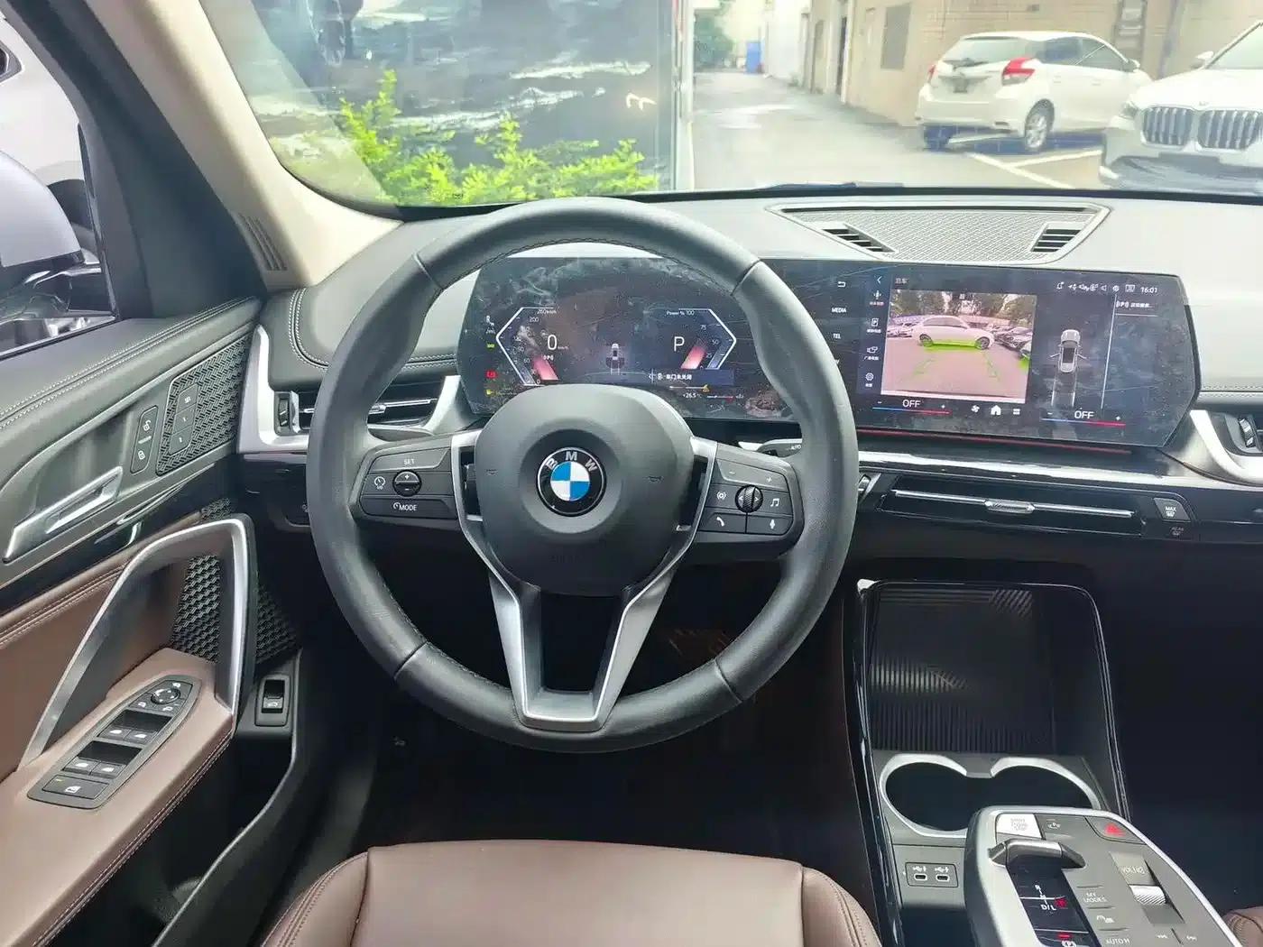 2023 BMW X1 sDrive20Li X Design Package — миниатюра 13
