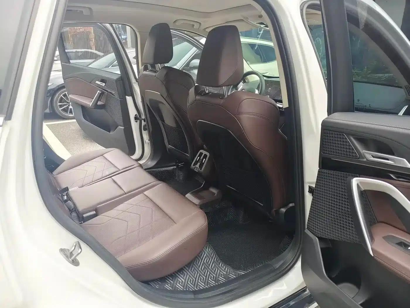 2023 BMW X1 sDrive20Li X Design Package — миниатюра 10