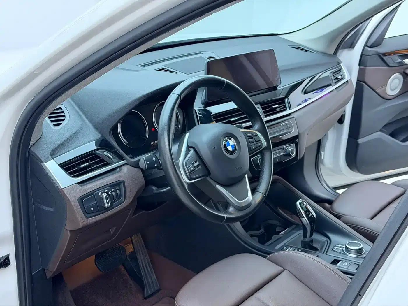 BMW X1 2021 sDrive20Li Fashion Edition — миниатюра 6
