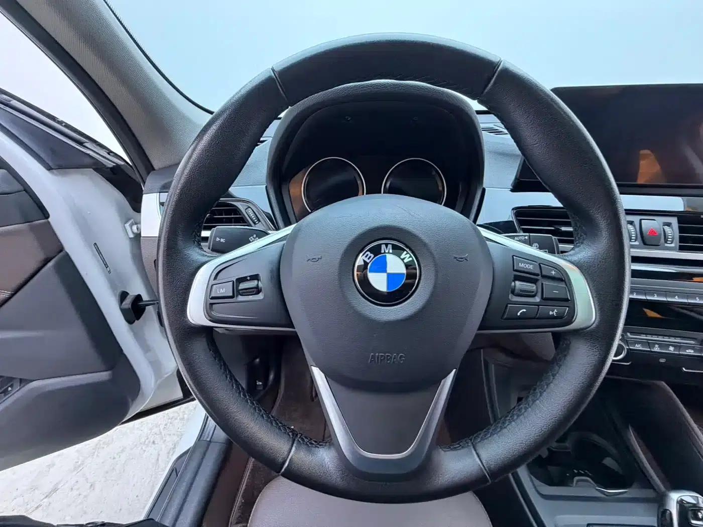 BMW X1 2021 sDrive20Li Fashion Edition — миниатюра 8