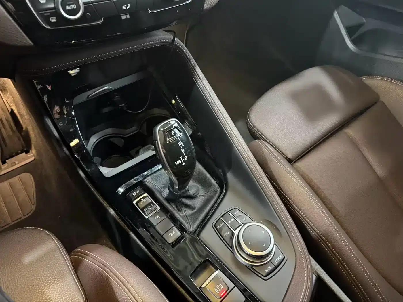 BMW X1 2020 xDrive25Li Premium — миниатюра 8