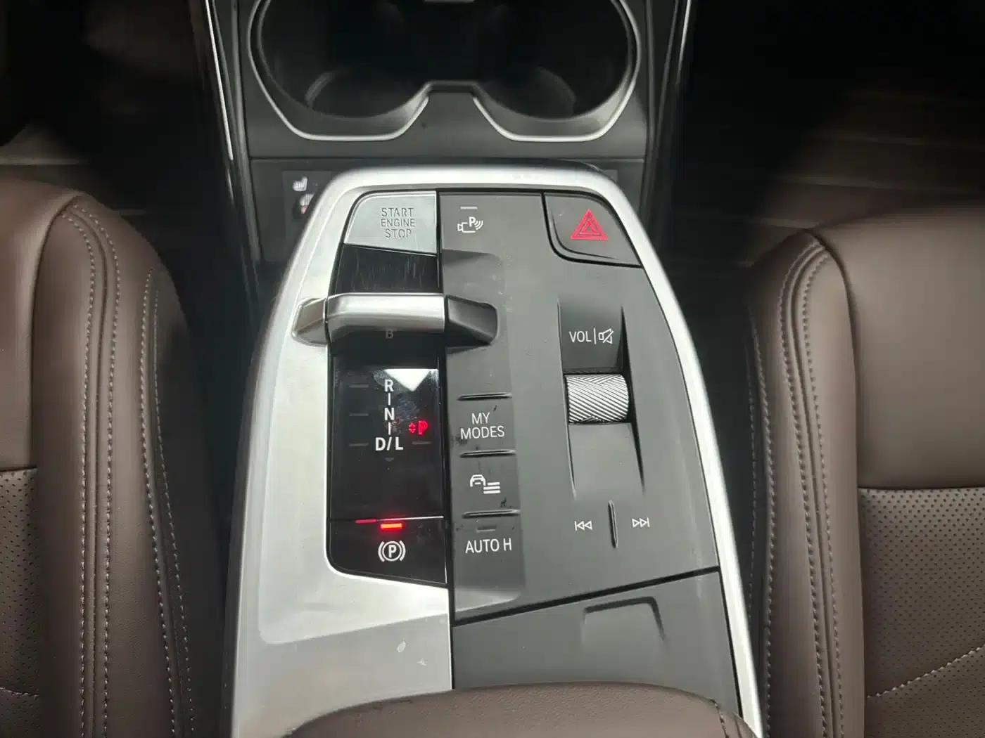 2023 BMW X1 sDrive20Li X Design Package — миниатюра 18