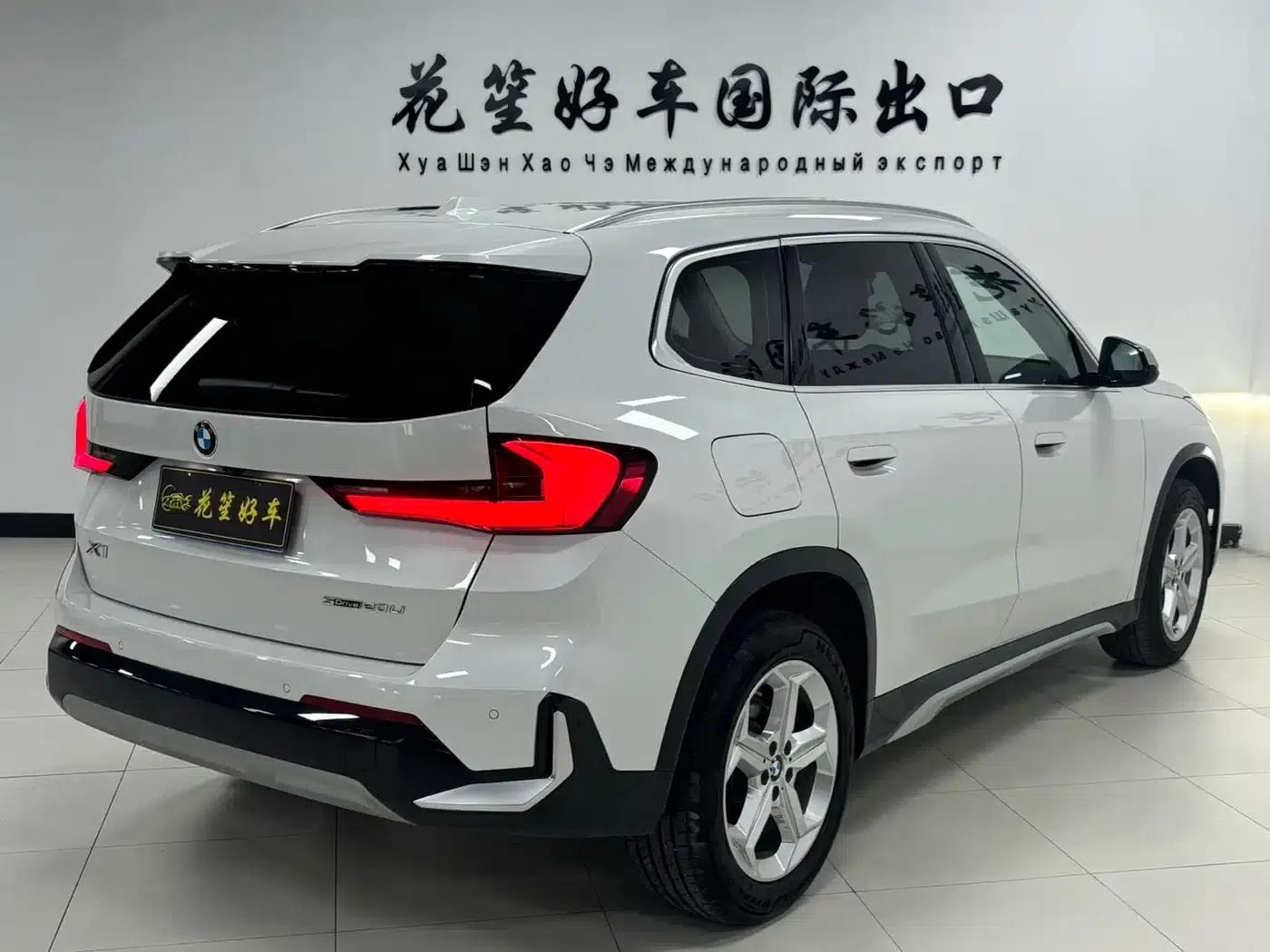 2023 BMW X1 sDrive20Li X Design Package — миниатюра 4