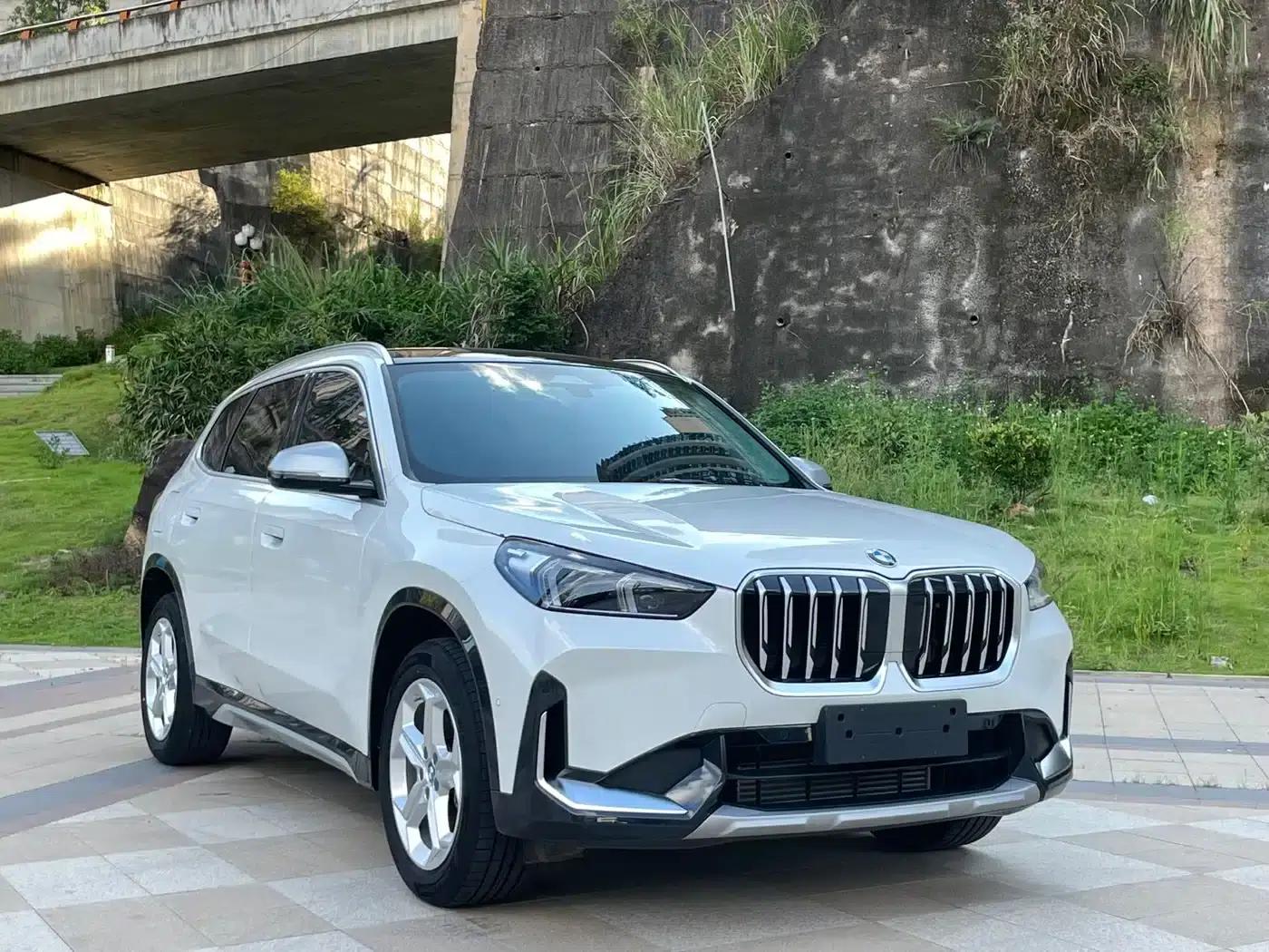 2023 BMW X1 sDrive20Li X Design Package — миниатюра 3