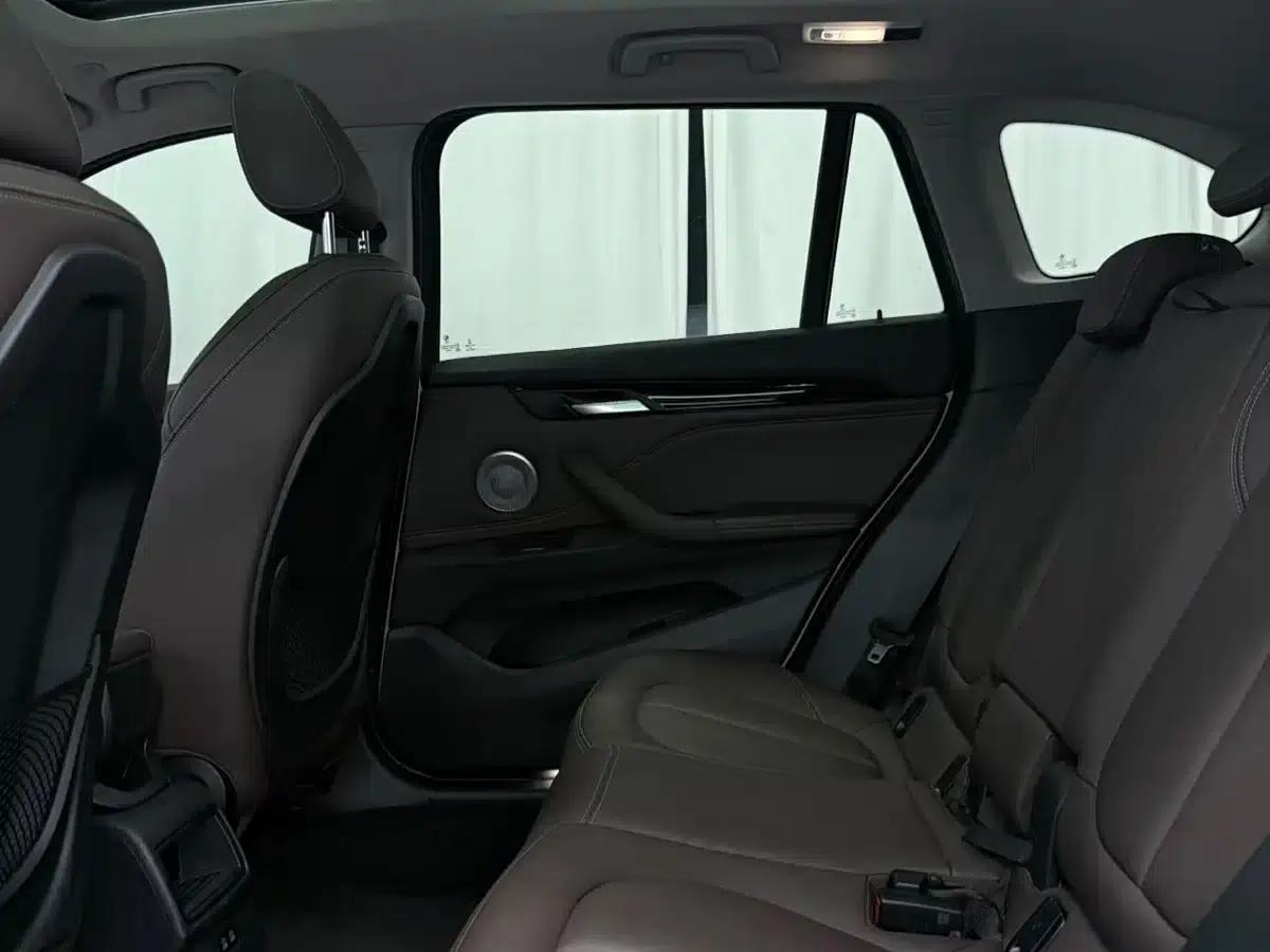 BMW X1 2022 sDrive20Li Fashion Edition — миниатюра 15