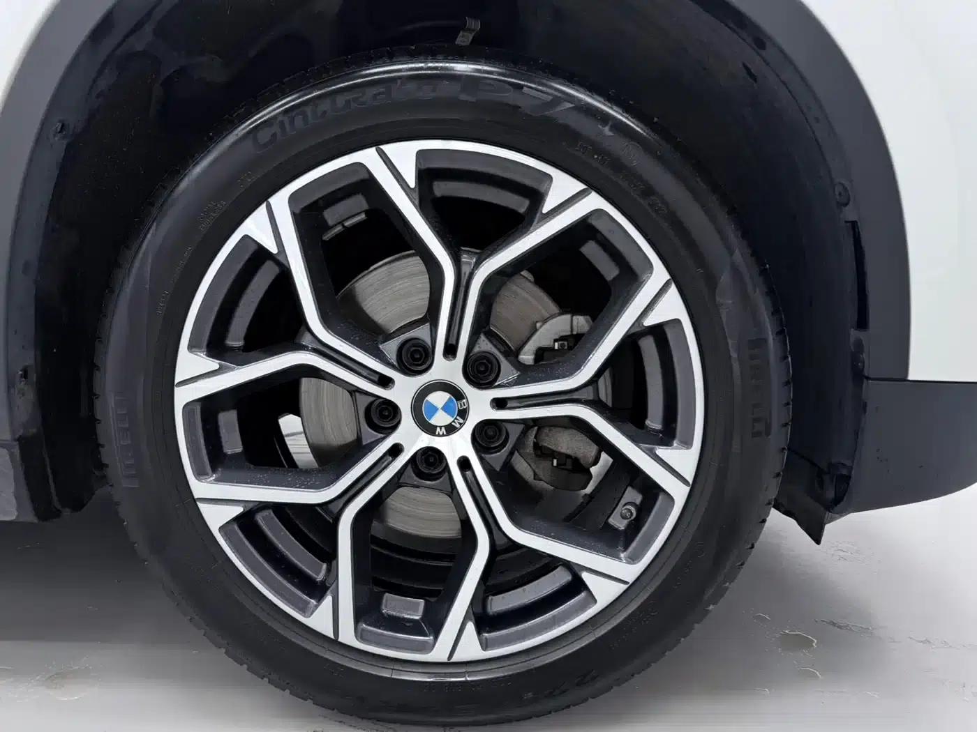 BMW X1 2022 sDrive20Li Fashion Edition — миниатюра 19