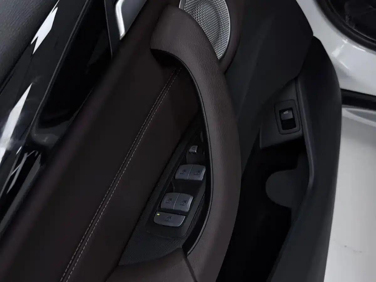 BMW X1 2022 sDrive20Li Fashion Edition — миниатюра 9