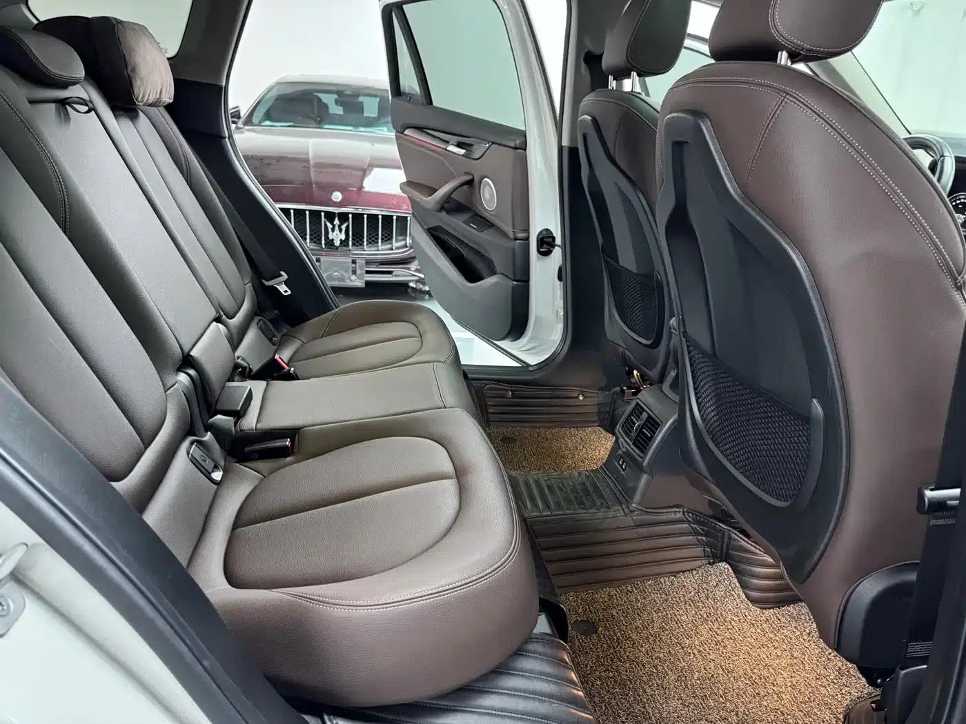 BMW X1 2022 sDrive25Li Leading Edition — миниатюра 13
