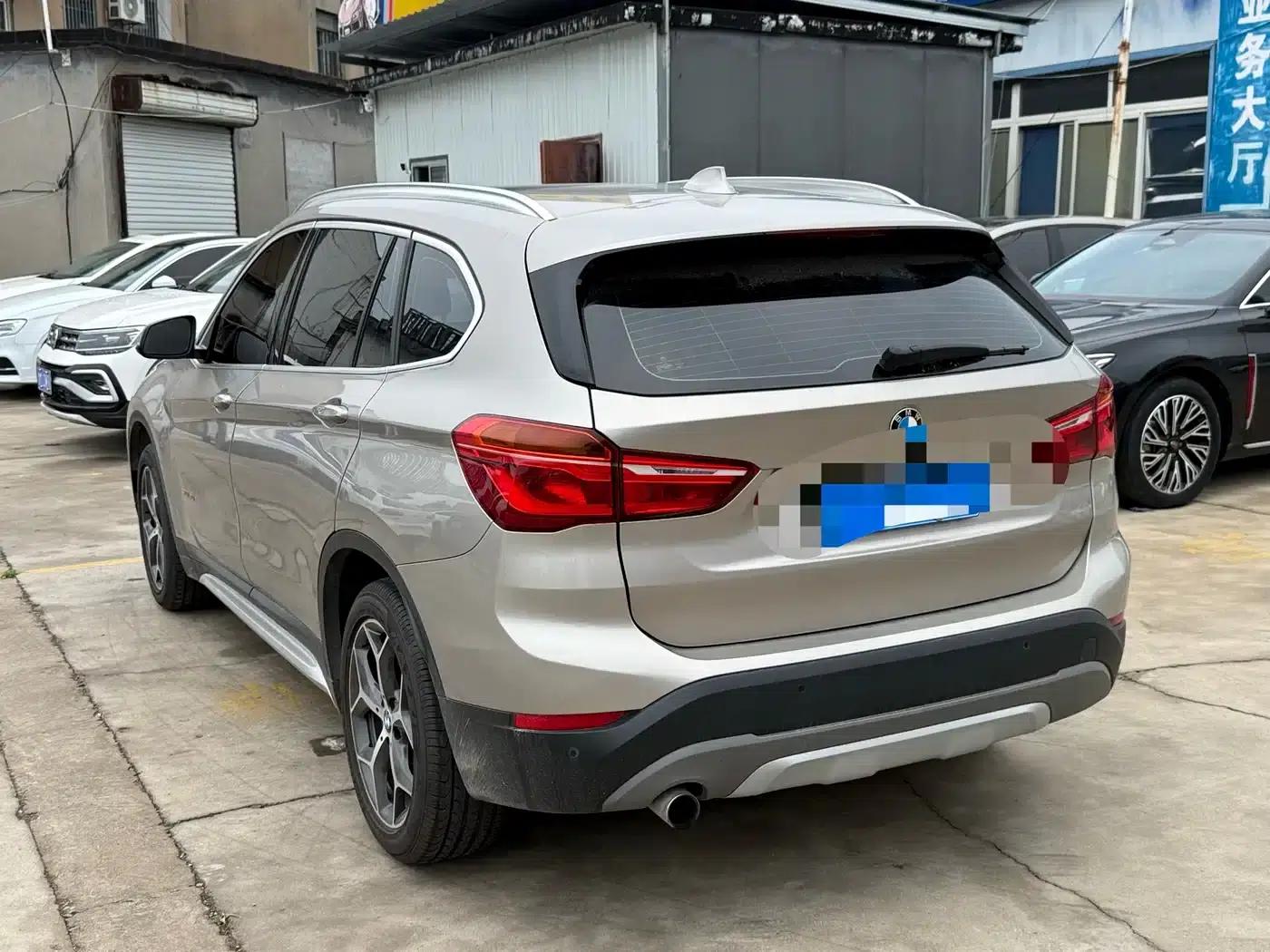 BMW X1 2018 sDrive18Li Premium — миниатюра 3