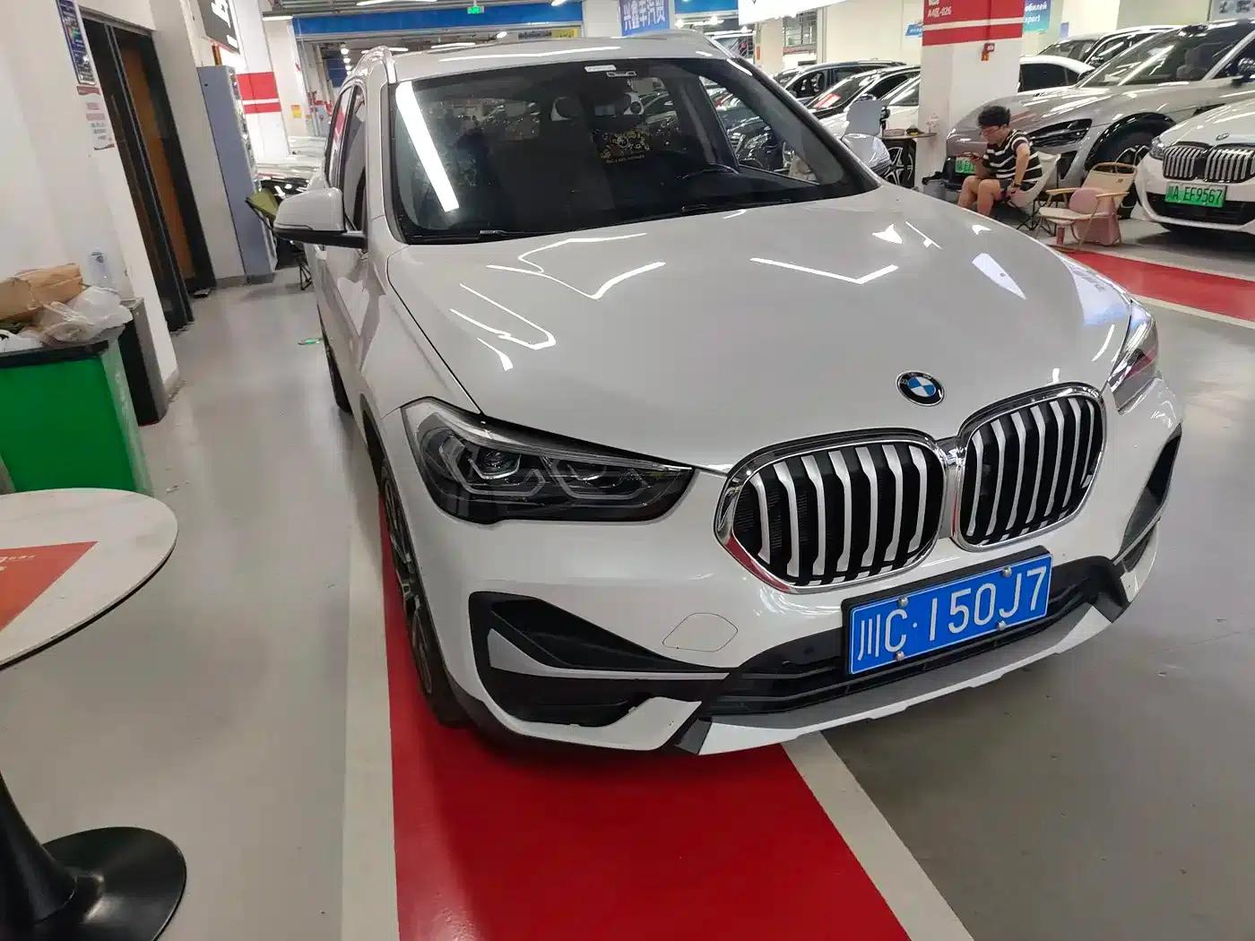 BMW X1 2020 xDrive25Li Premium — миниатюра 3