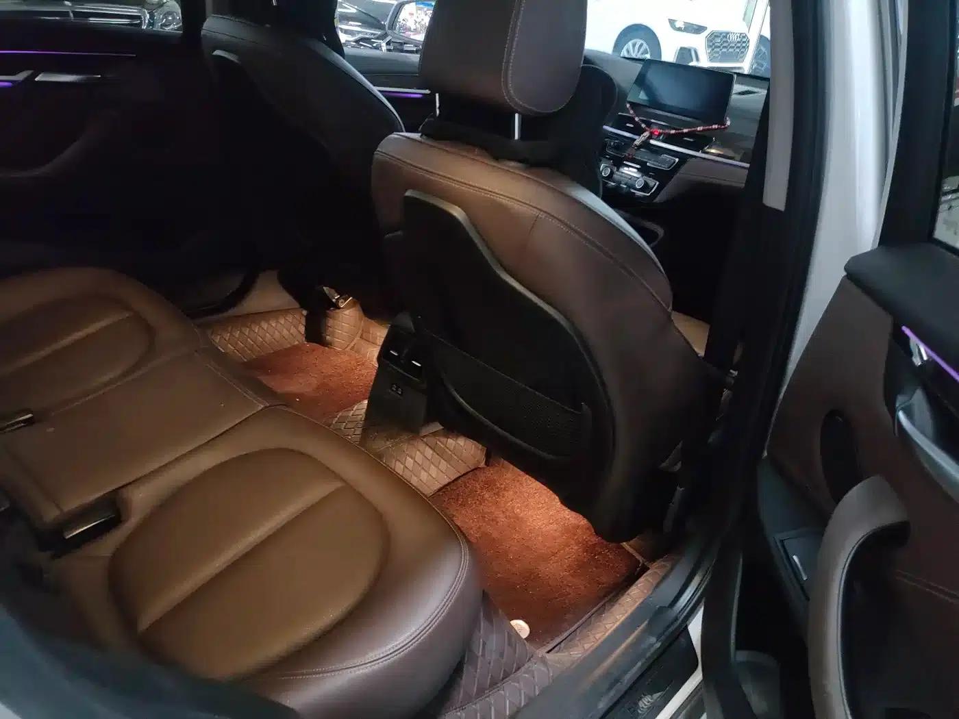 BMW X1 2020 xDrive25Li Premium — миниатюра 4