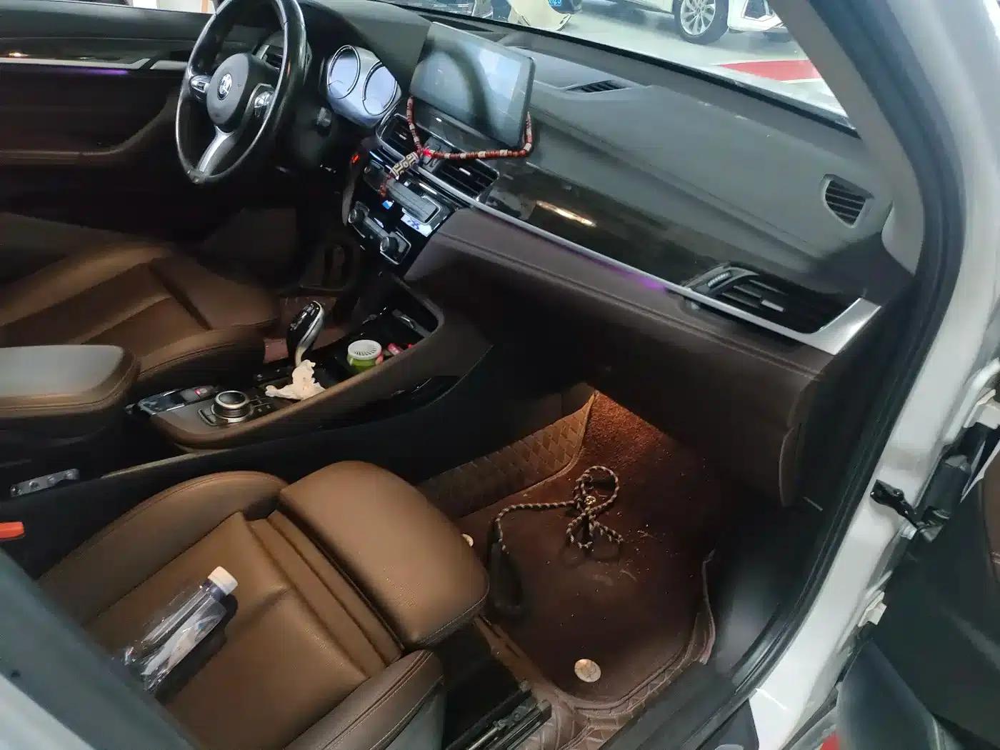BMW X1 2020 xDrive25Li Premium — миниатюра 5
