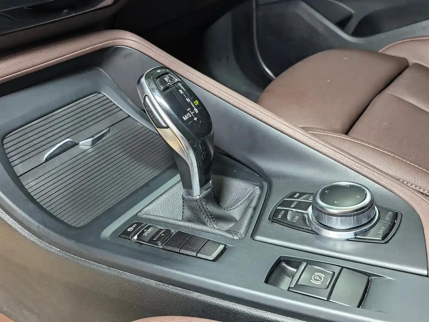 BMW X1 2022 sDrive20Li Fashion Edition — миниатюра 18
