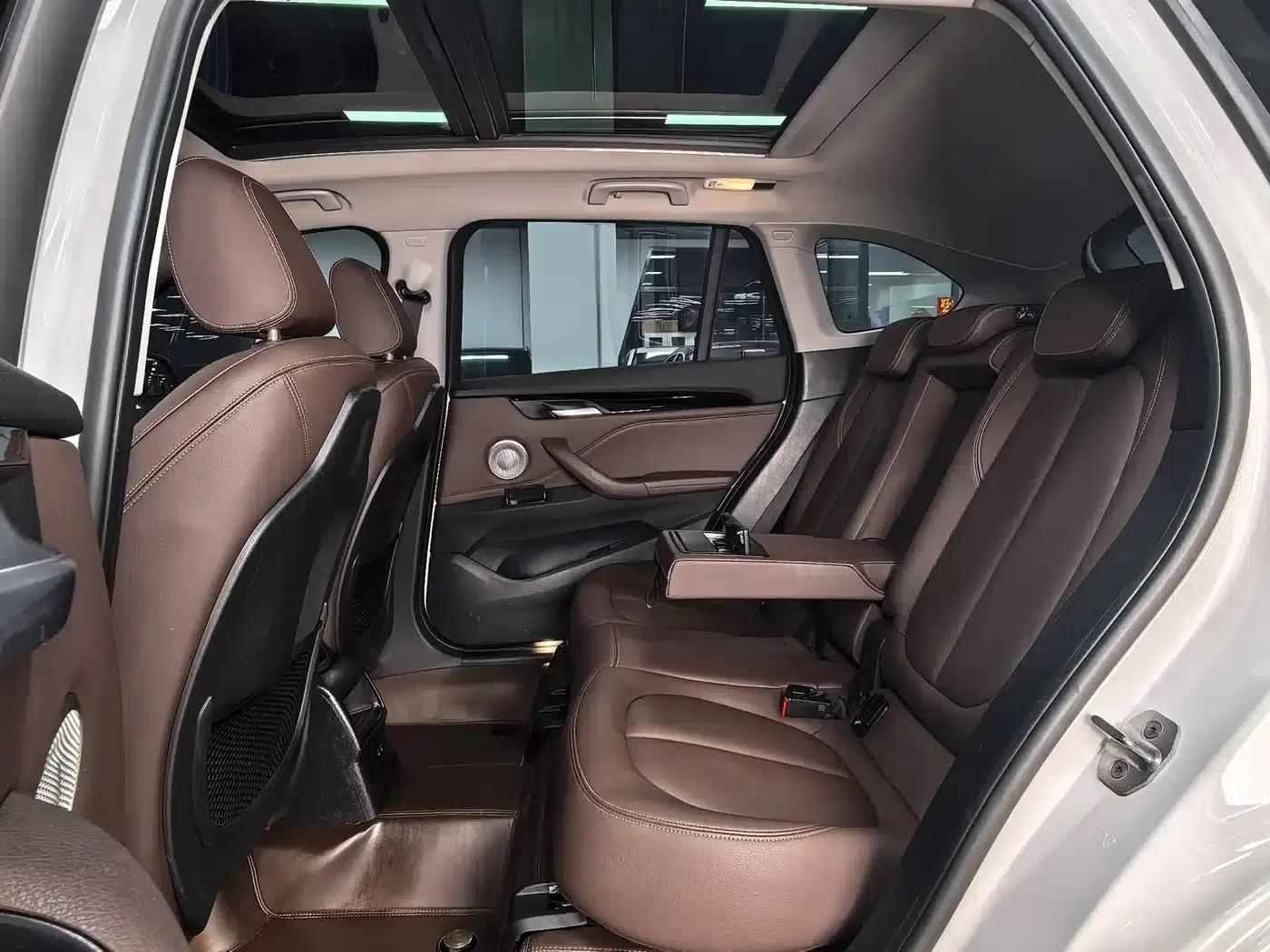 BMW X1 2022 sDrive20Li Fashion Edition — миниатюра 10
