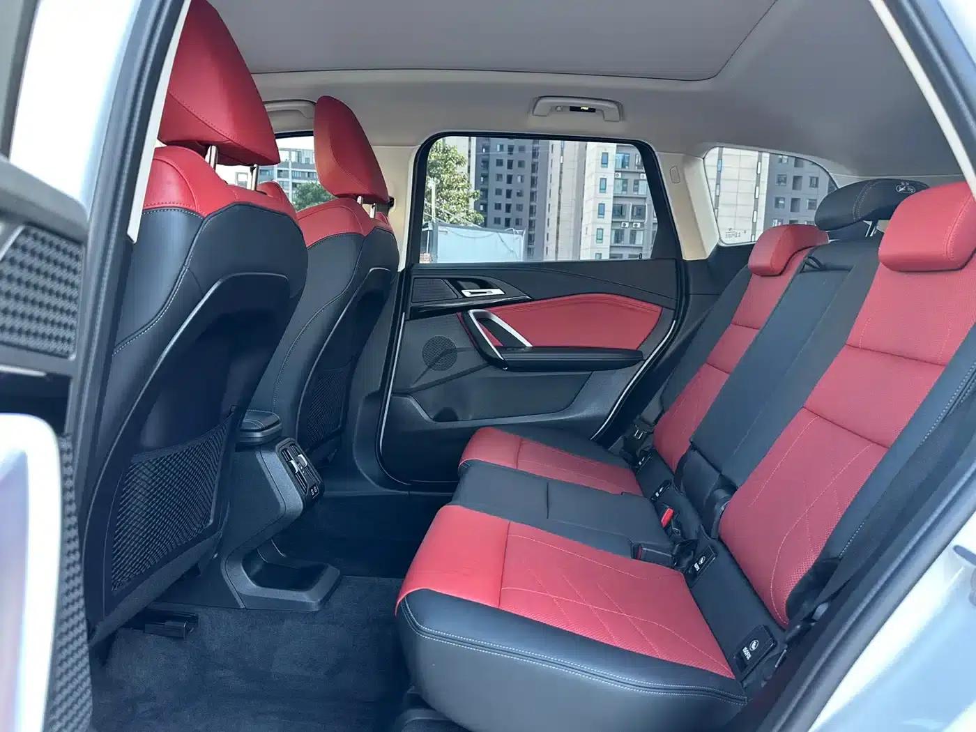 2023 BMW X1 sDrive20Li X Design Package — миниатюра 10