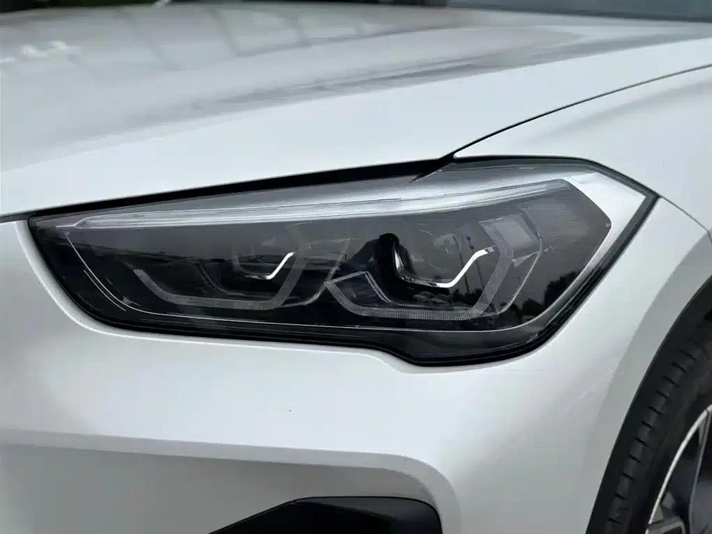 BMW X1 2022 sDrive25Li Leading Edition — миниатюра 6
