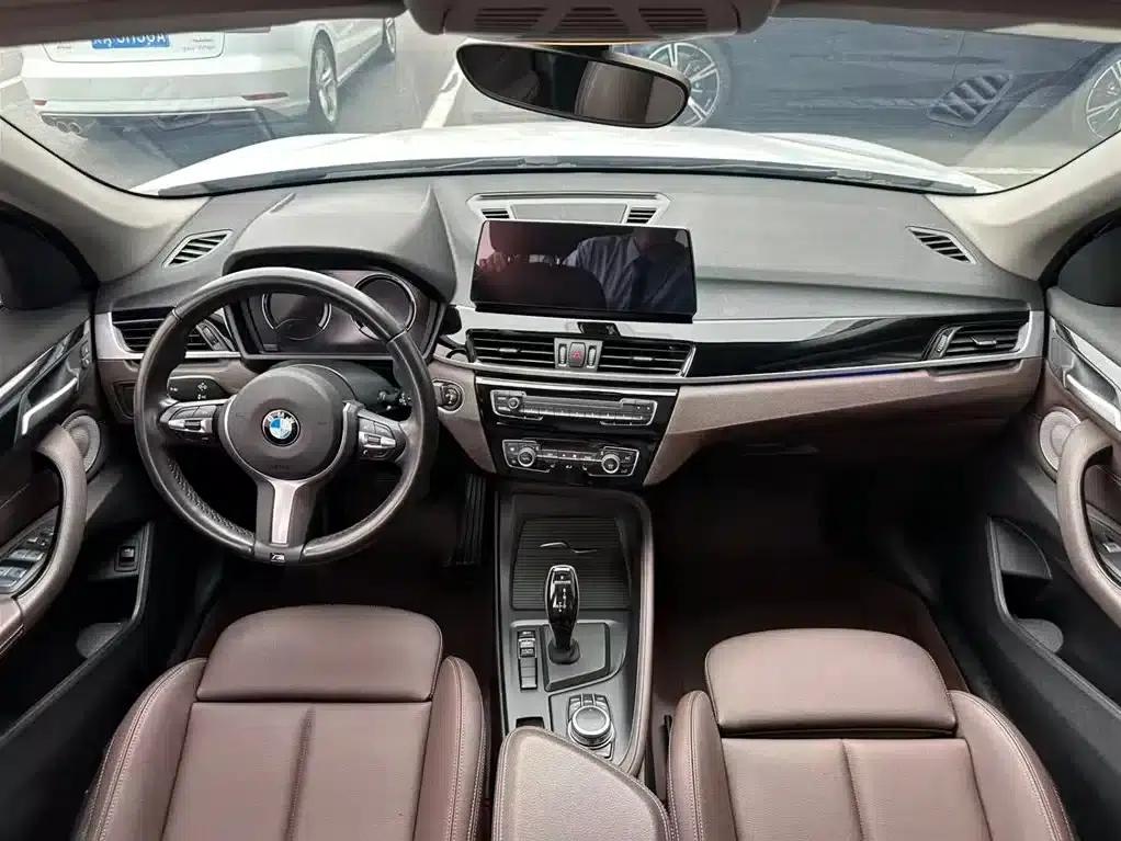 BMW X1 2022 sDrive25Li Leading Edition — миниатюра 9