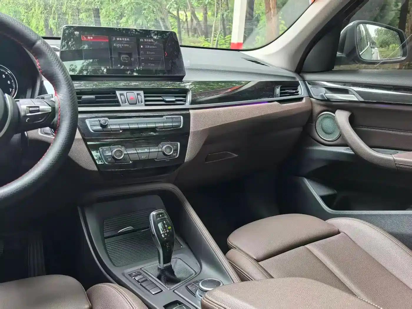 BMW X1 2021 Facelift sDrive25Li Leading Edition — миниатюра 13